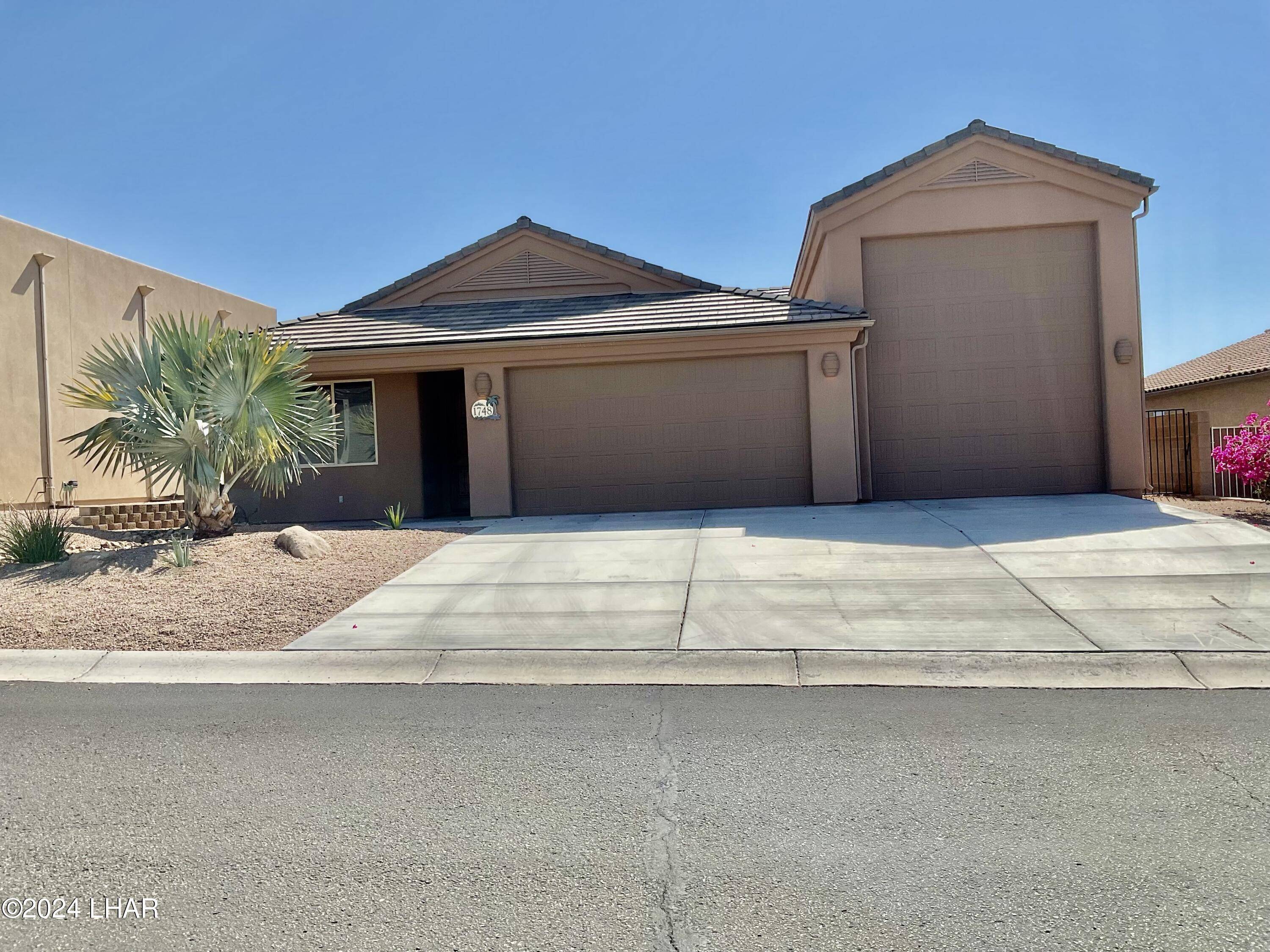 Lake Havasu City, AZ 86404,1748 E Azalea Ave