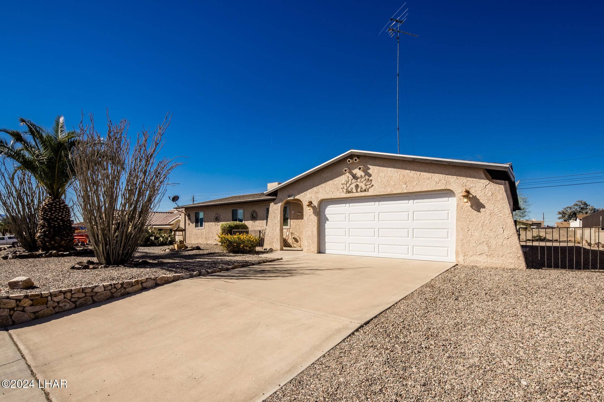 Lake Havasu City, AZ 86406,849 Rolling Hills Dr