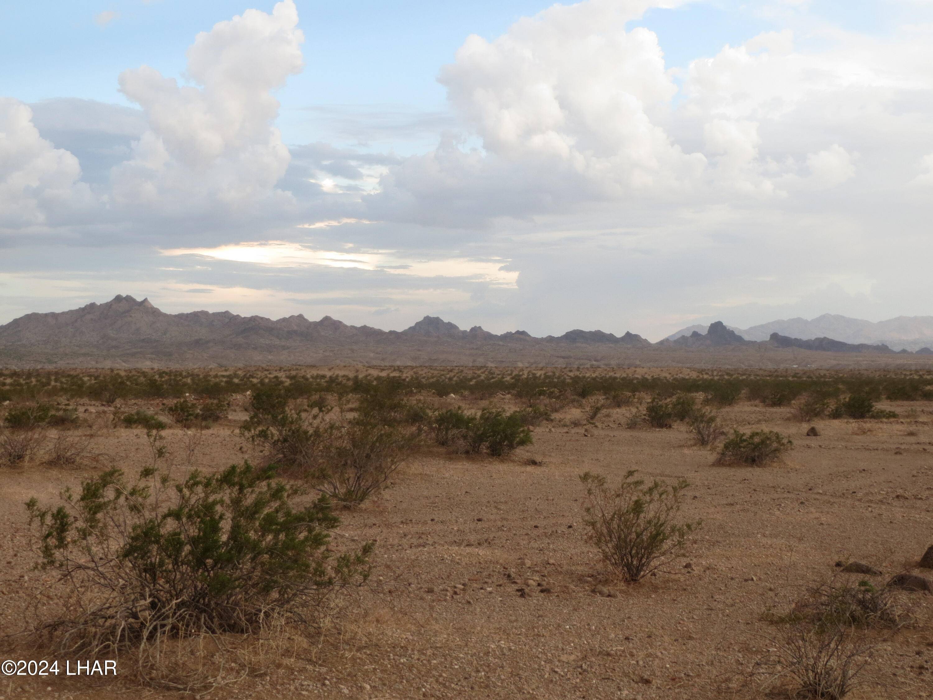 Topock, AZ 86436,2.0 North Of Polaris Rd