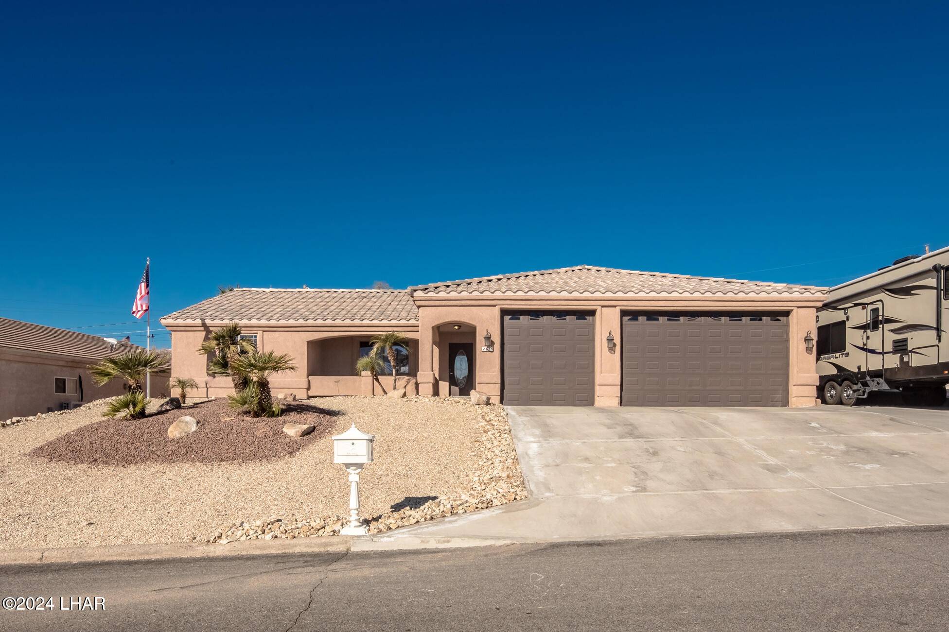 Lake Havasu City, AZ 86406,631 Rolling Hills Dr