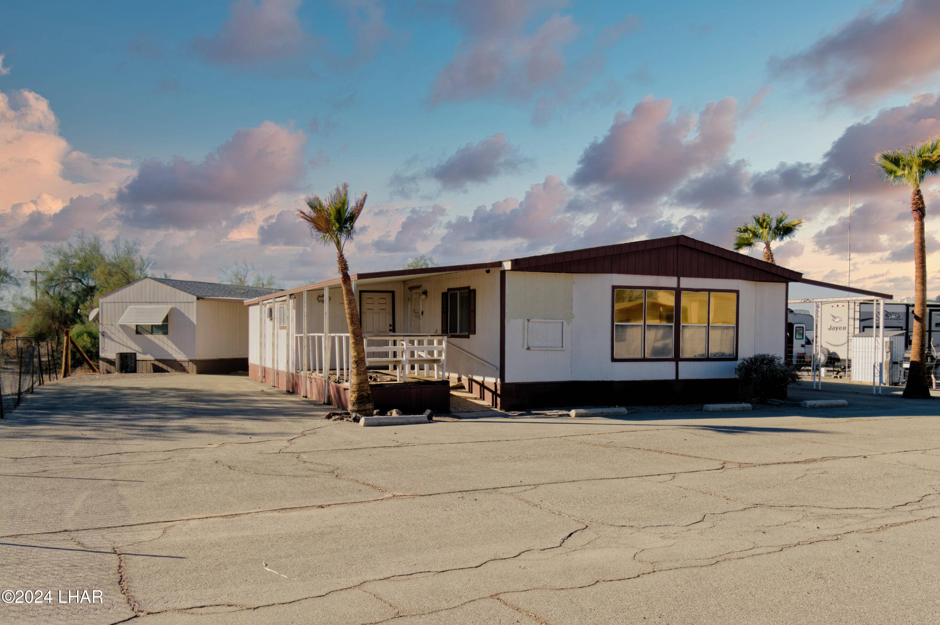 Quartzsite, AZ 85346