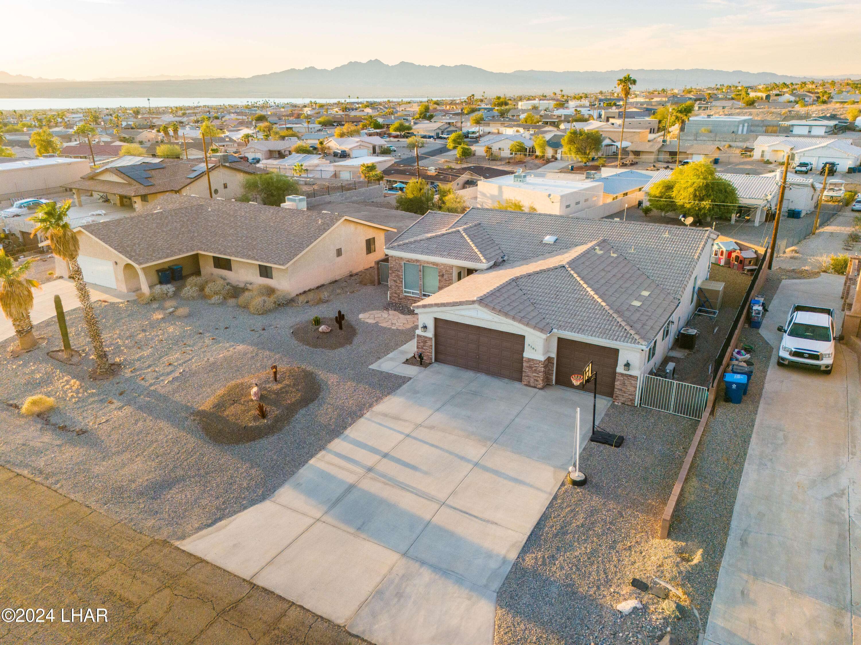 Lake Havasu City, AZ 86406,3181 Thistle Dr