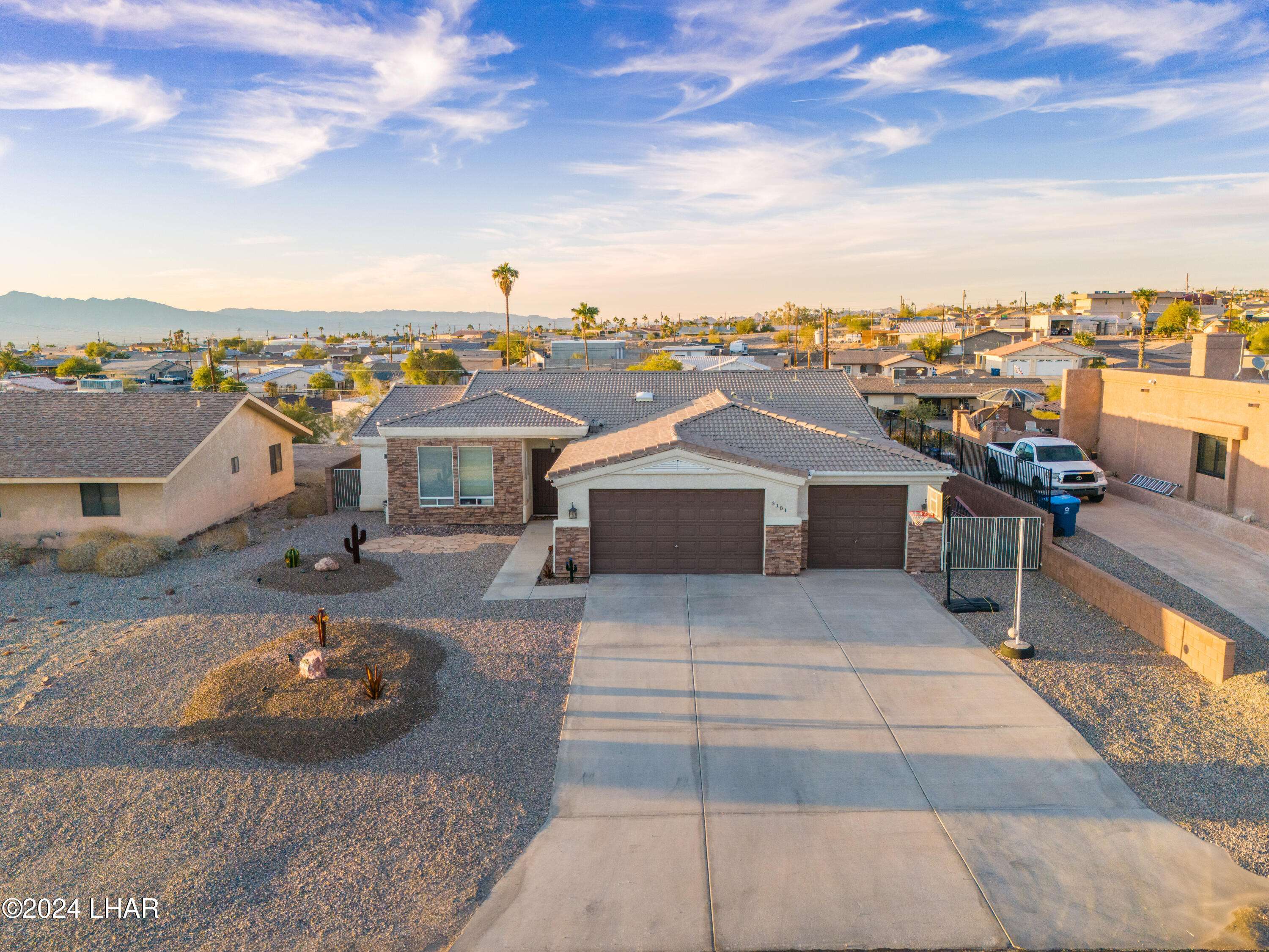 Lake Havasu City, AZ 86406,3181 Thistle Dr