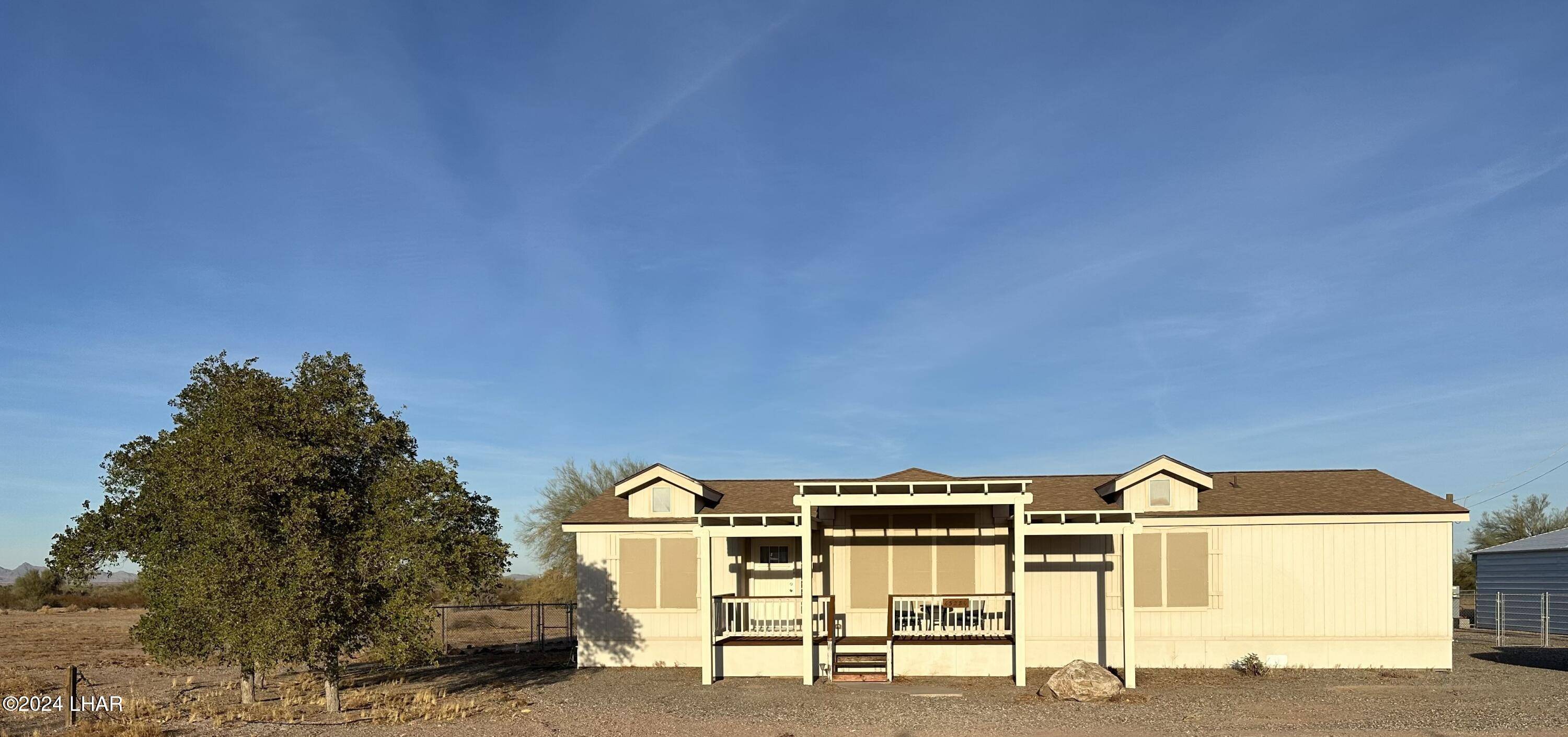 Bouse, AZ 85325,43284 La Posa Rd