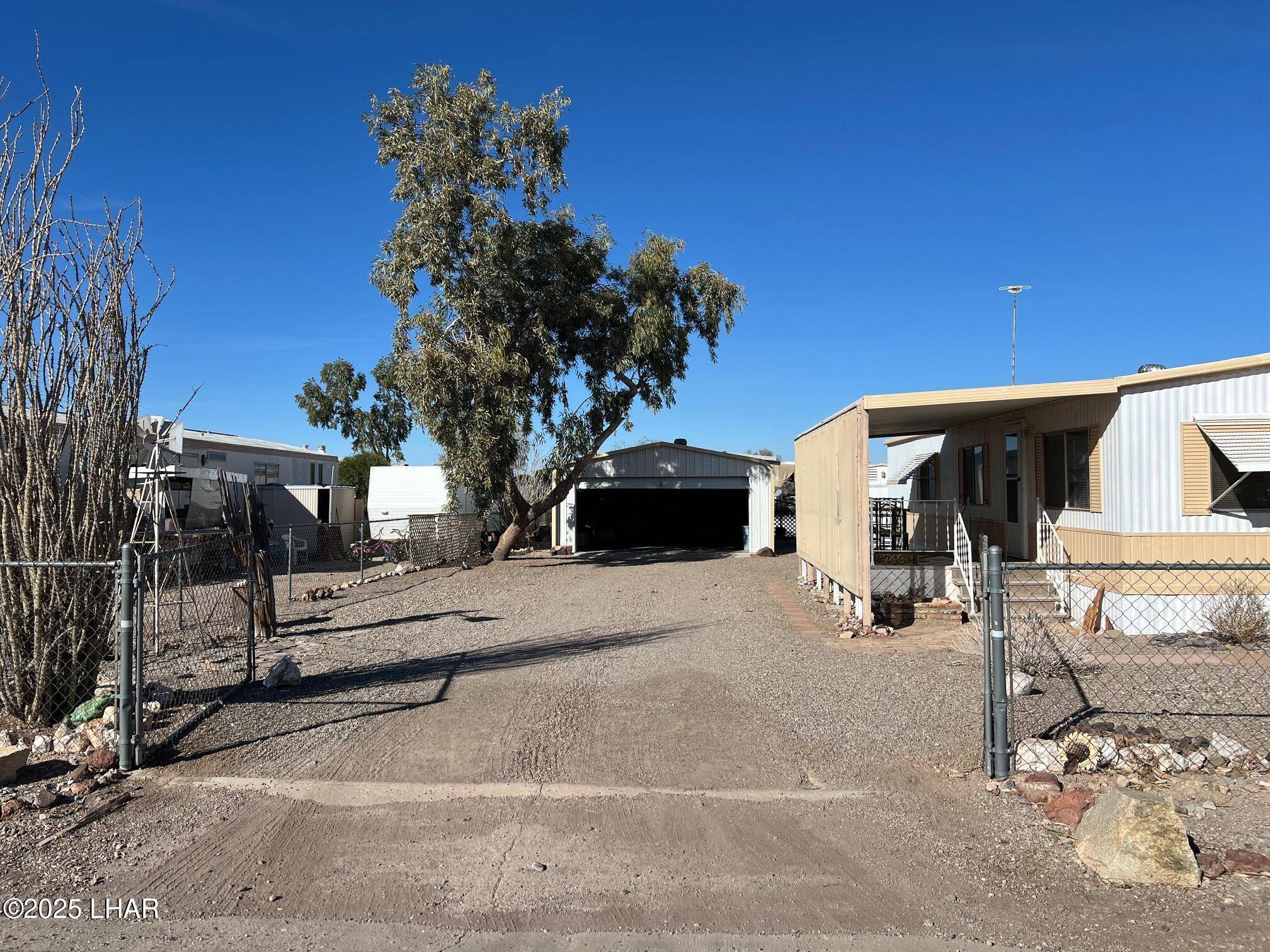 Quartzsite, AZ 85346,746 W Falcon