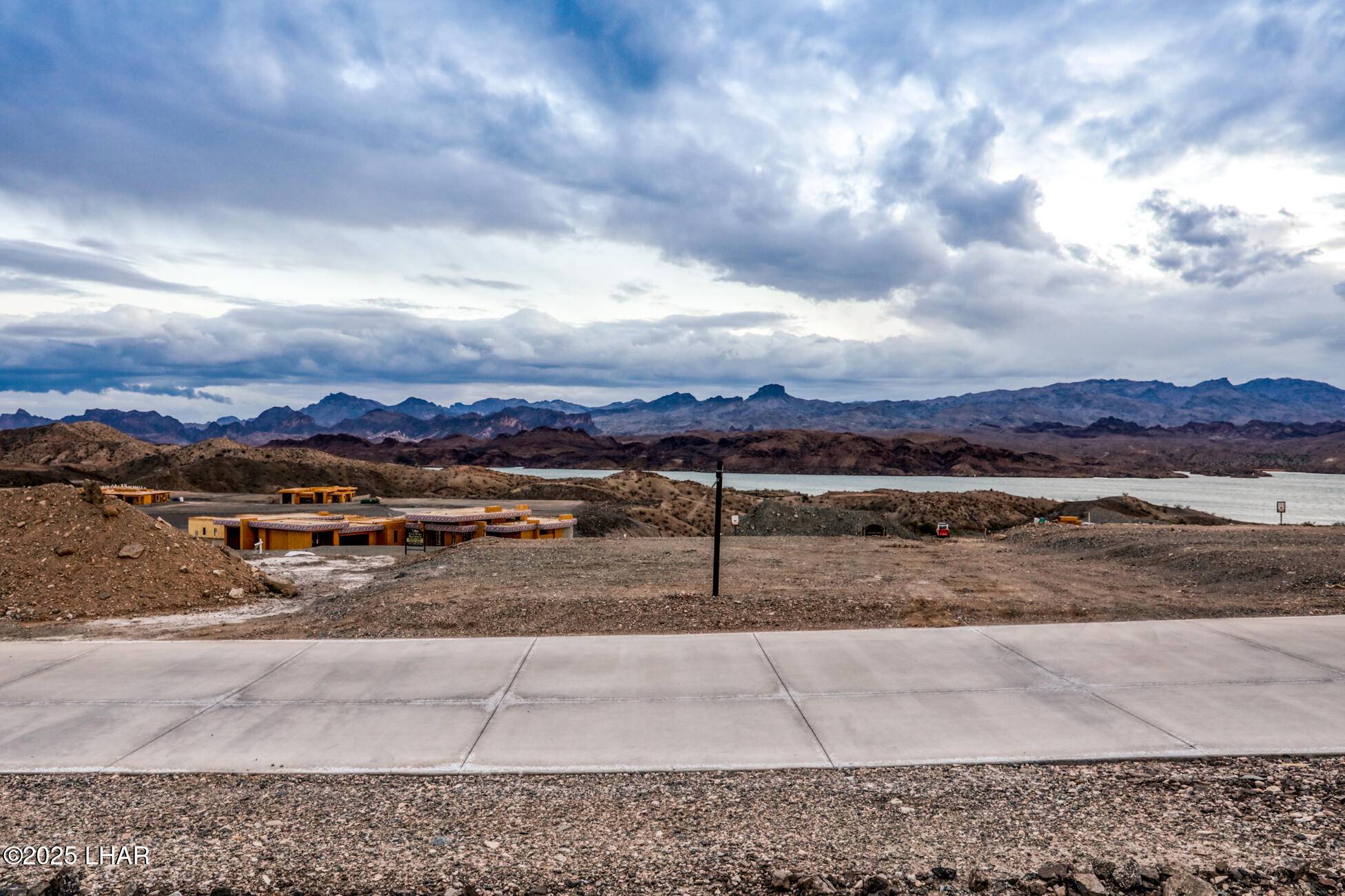 Lake Havasu City, AZ 86406,2332 Lake Ridge WAY