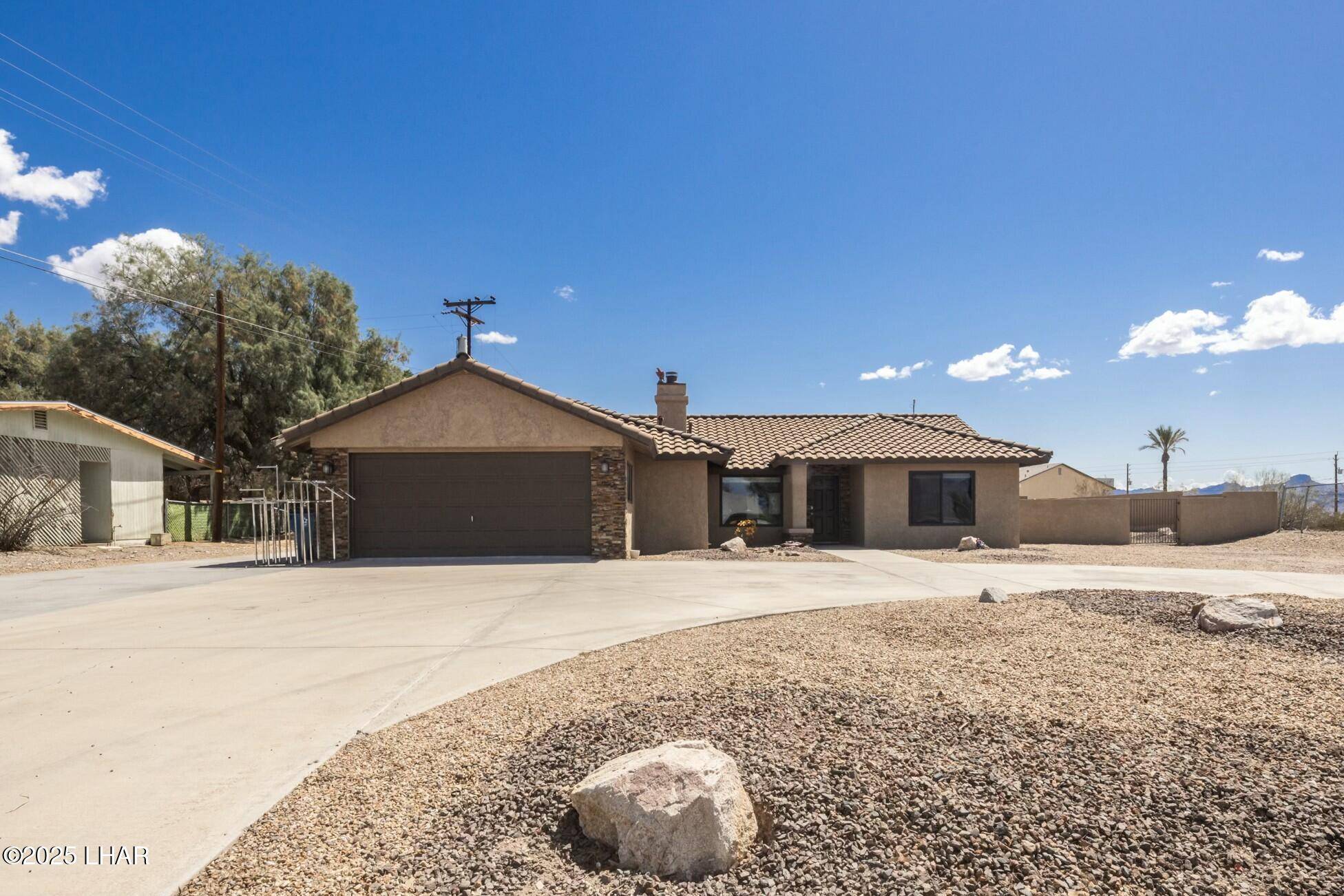 Lake Havasu City, AZ 86403,2104 Smoketree Ave N