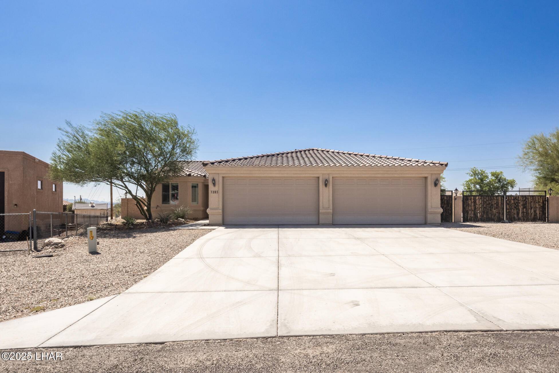 Lake Havasu City, AZ 86406,3285 Tolteca Dr