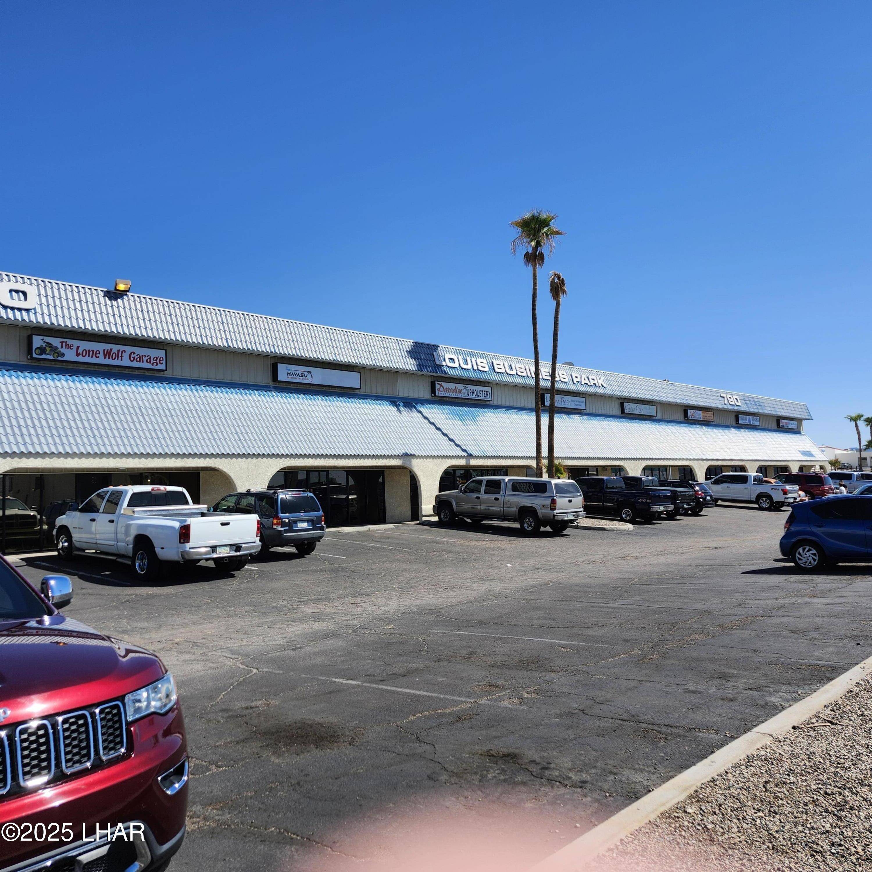 Lake Havasu City, AZ 86403,790 N Lake Havasu Ave N #26&27