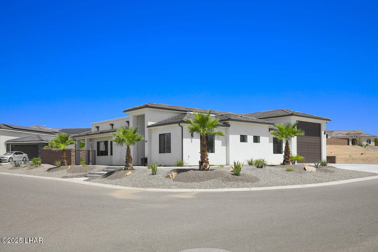Lake Havasu City, AZ 86404,1691 E Susan Dr