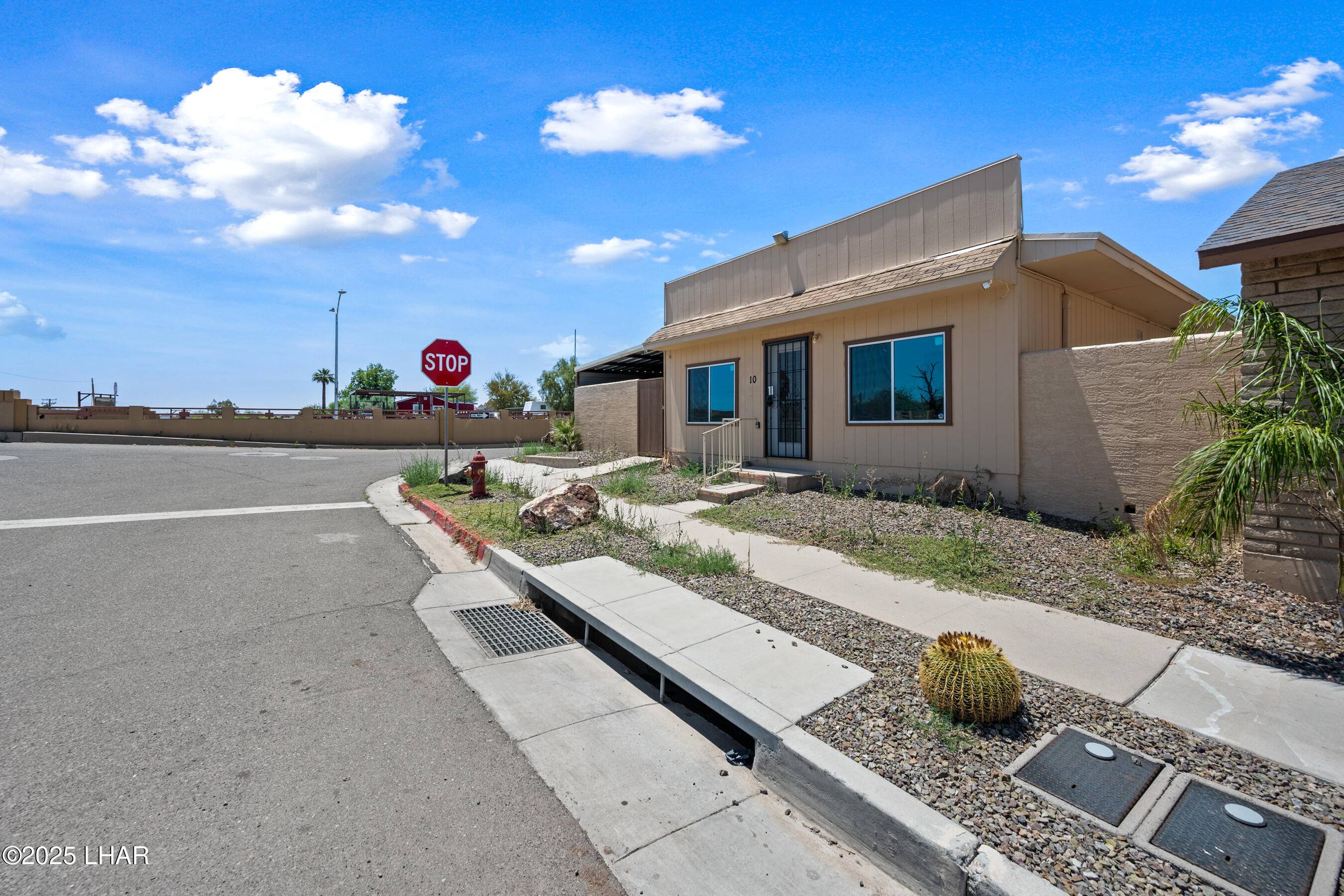 Wickenburg, AZ 85390,10 N Washington St