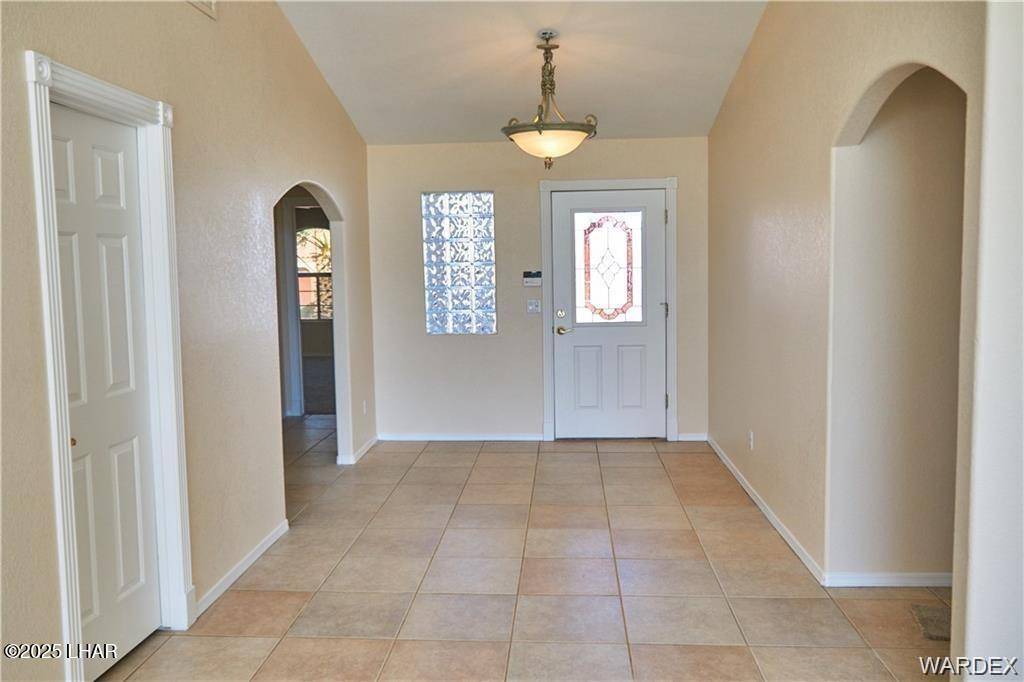 Fort Mohave, AZ 86426,6216 Vista Laguna Dr