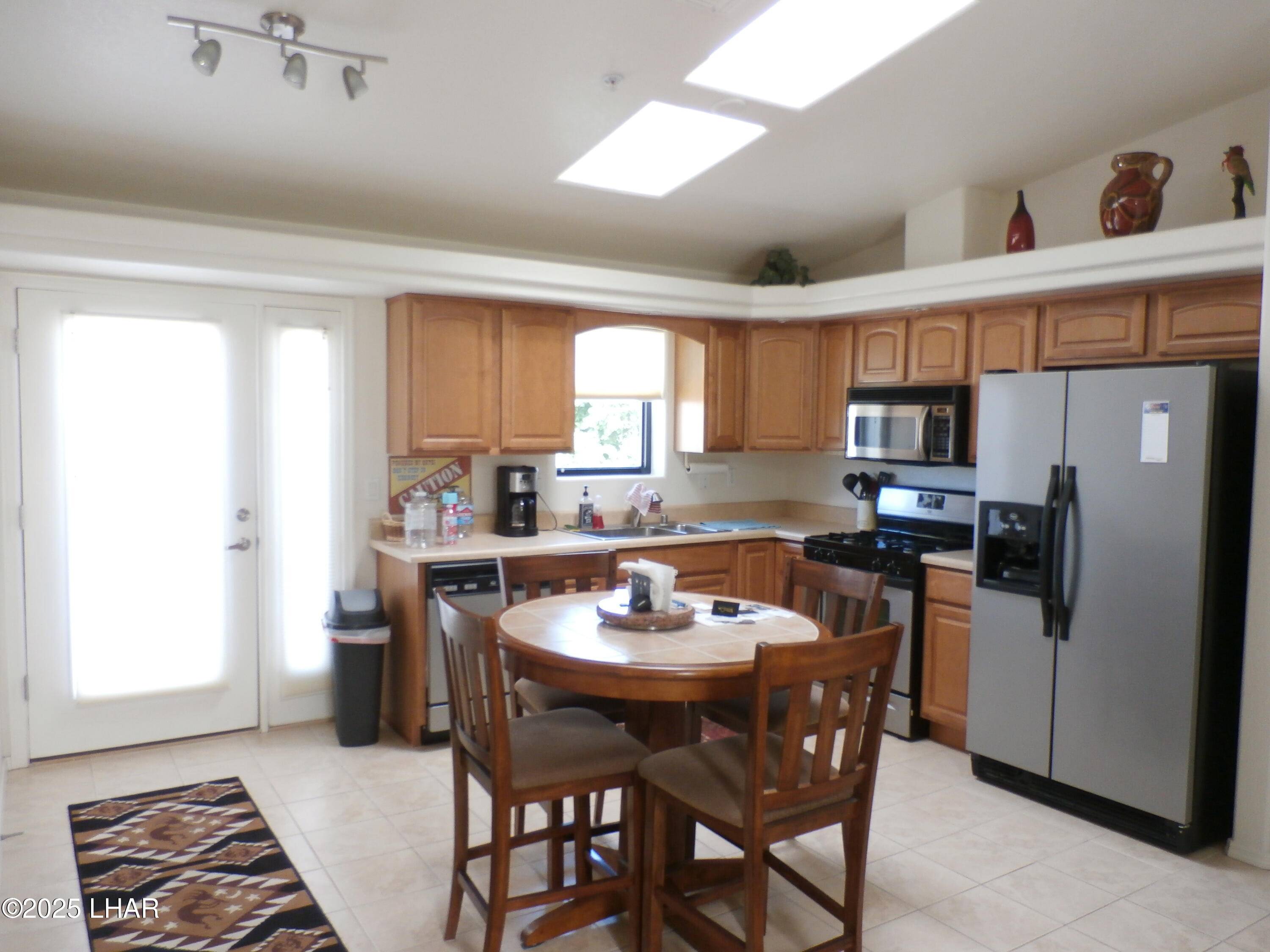 Lake Havasu City, AZ 86403,1784 Bahama Ave #C