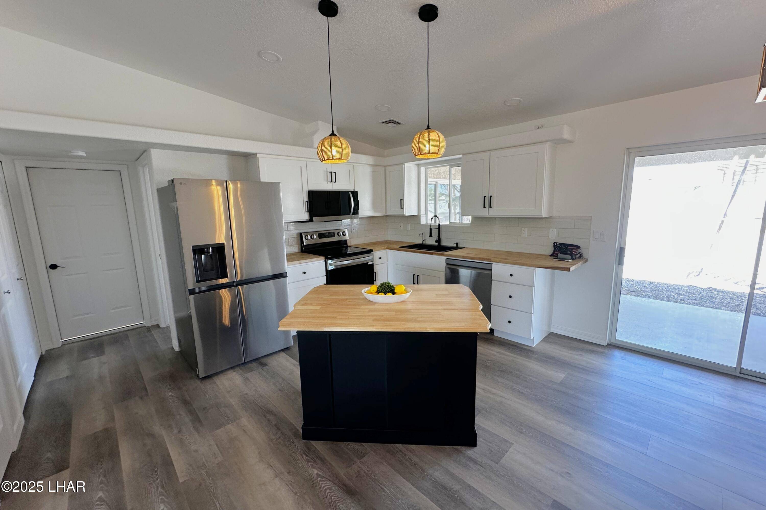 Lake Havasu City, AZ 86406,3665 Pelican Pl