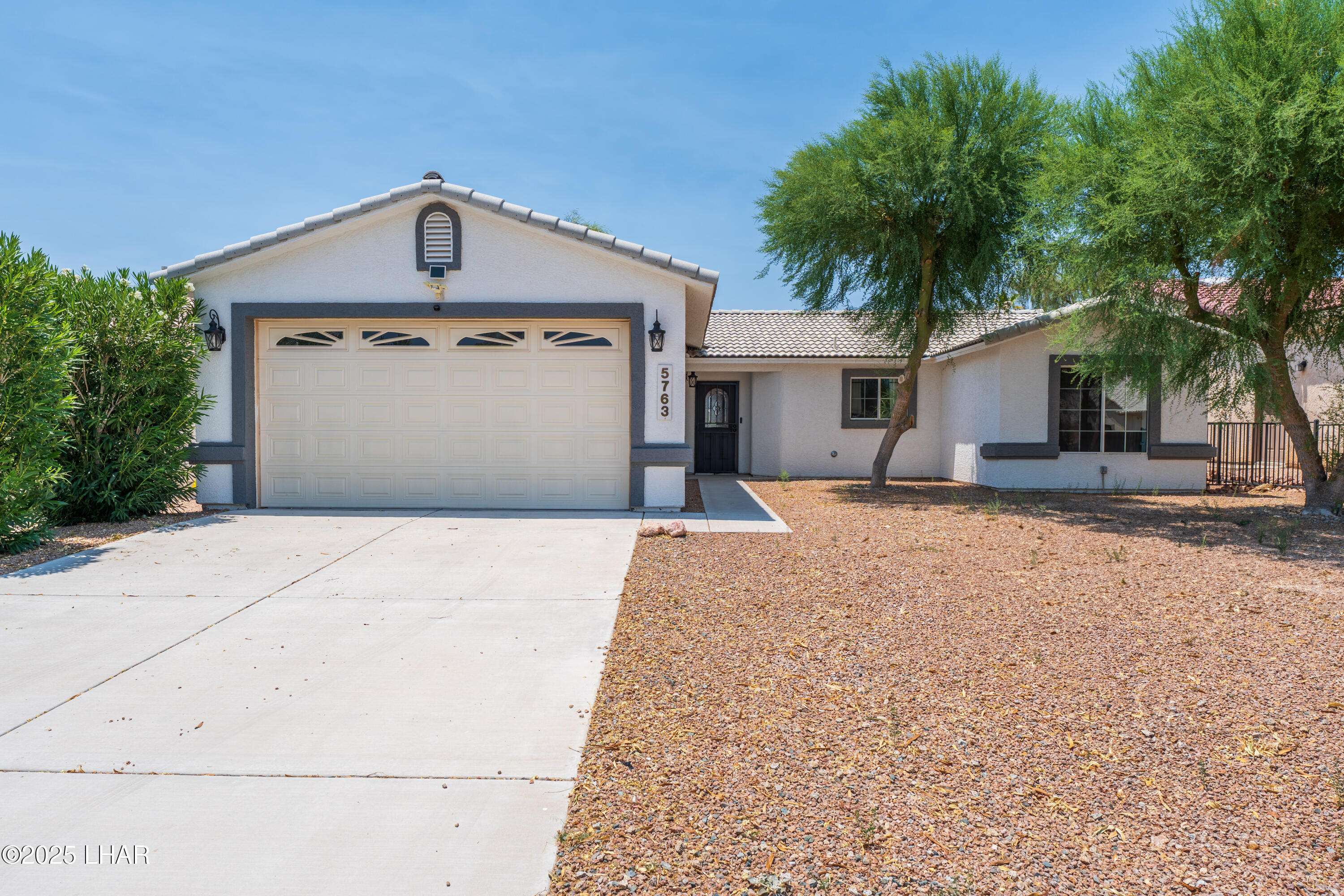 Fort Mohave, AZ 86426,5763 Desert Lakes Dr