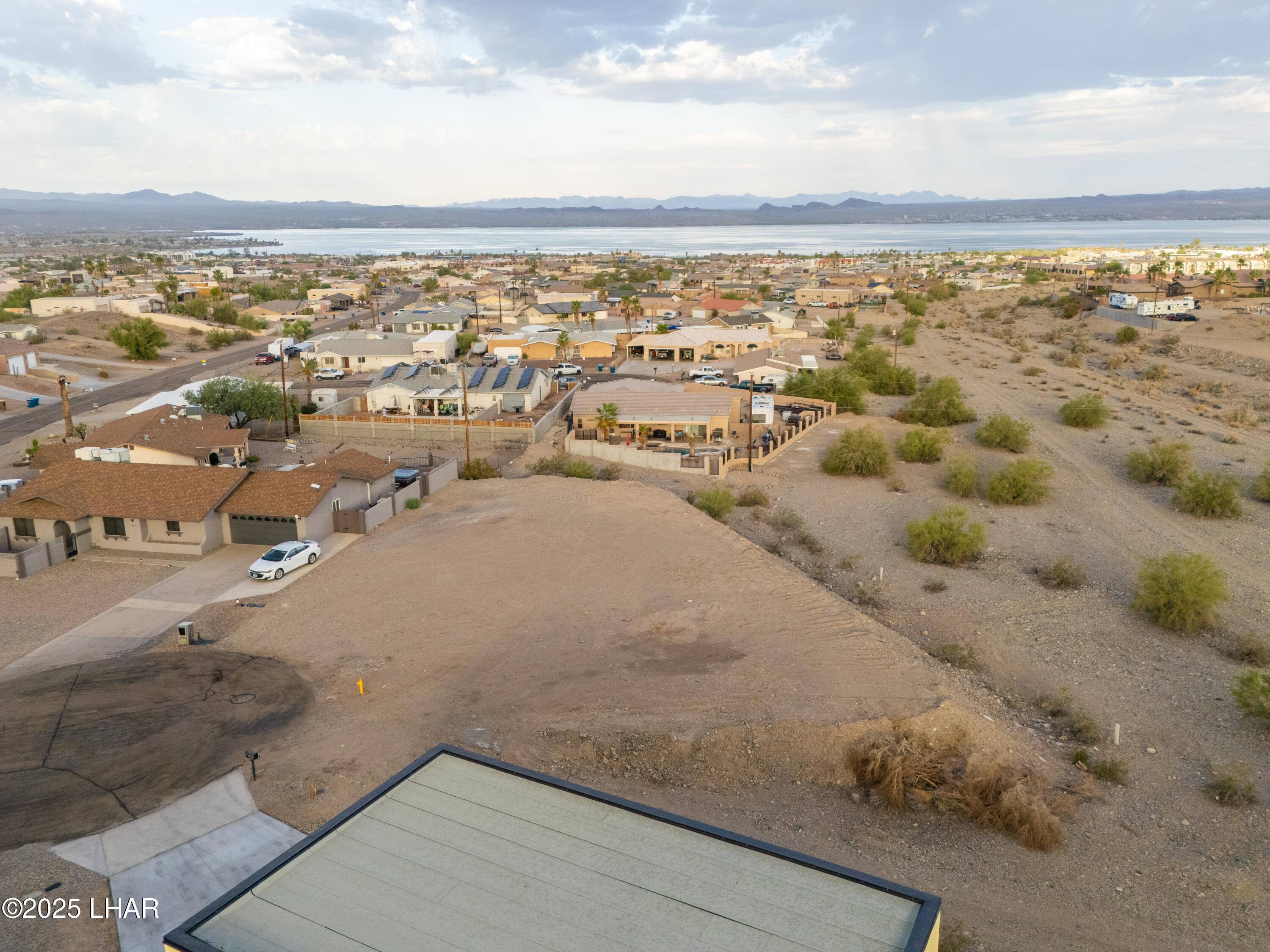 Lake Havasu City, AZ 86403,1935 Salem Ln