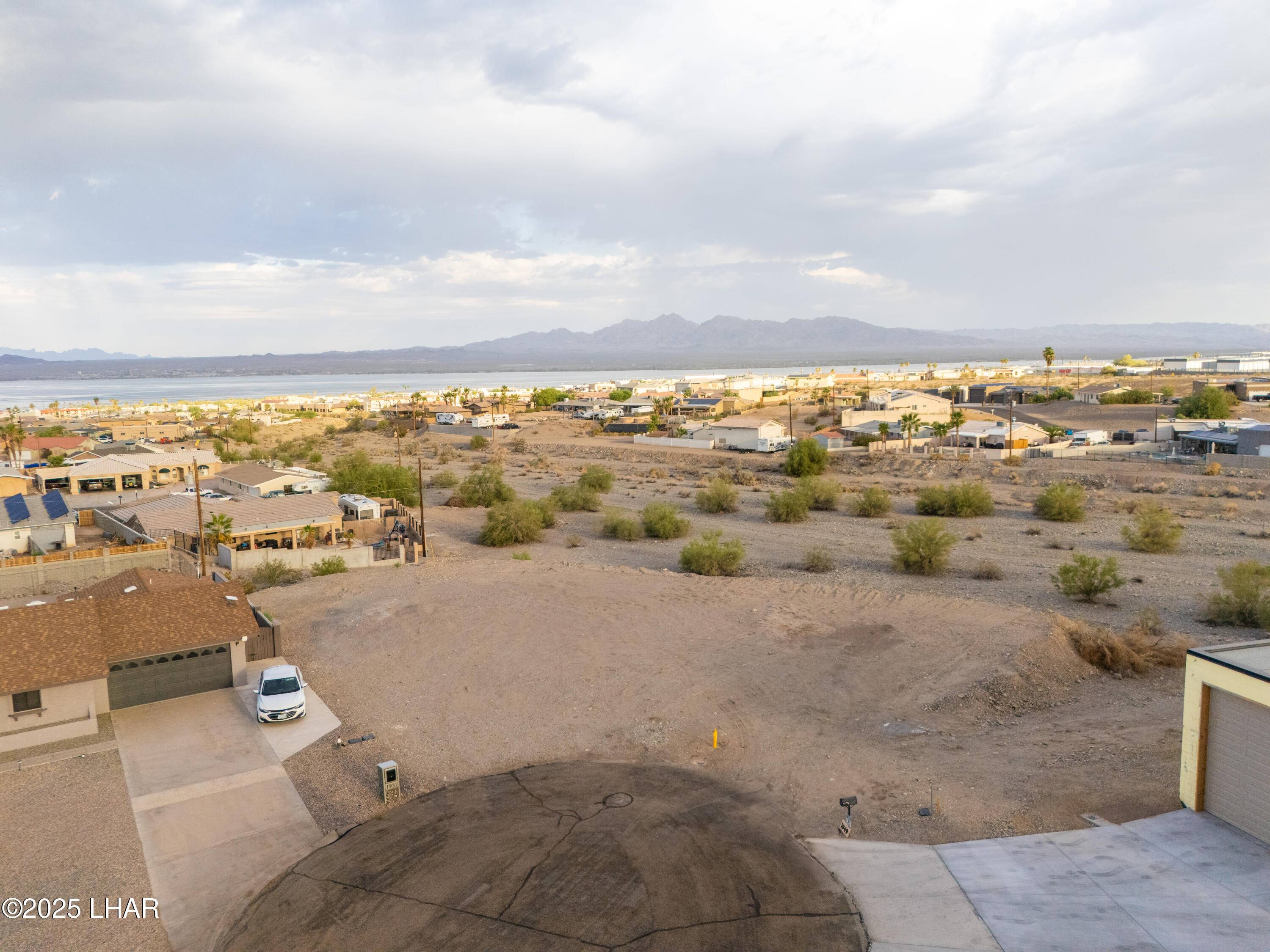 Lake Havasu City, AZ 86403,1935 Salem Ln