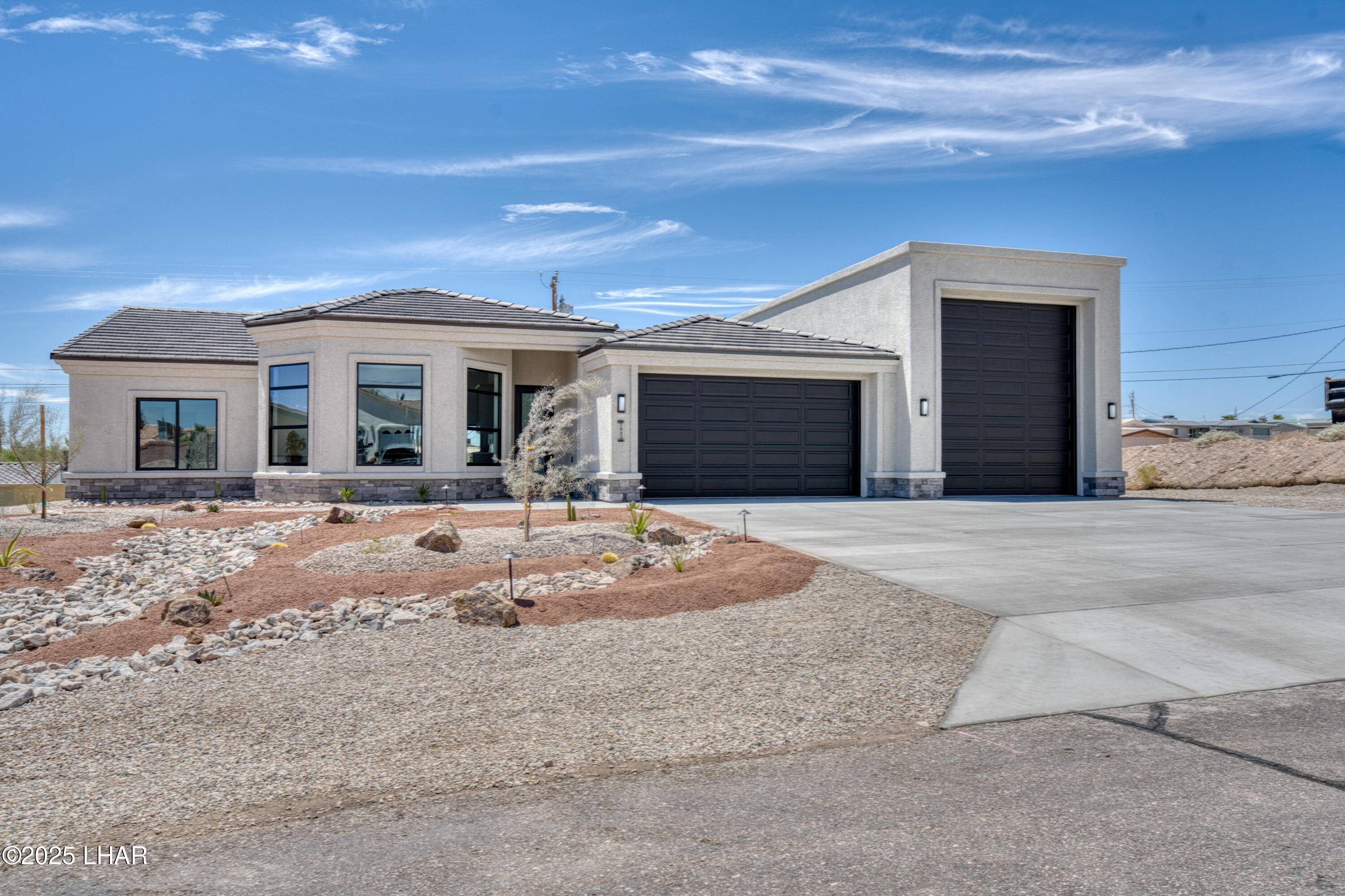 Lake Havasu City, AZ 86406,3823 Aqua Dr