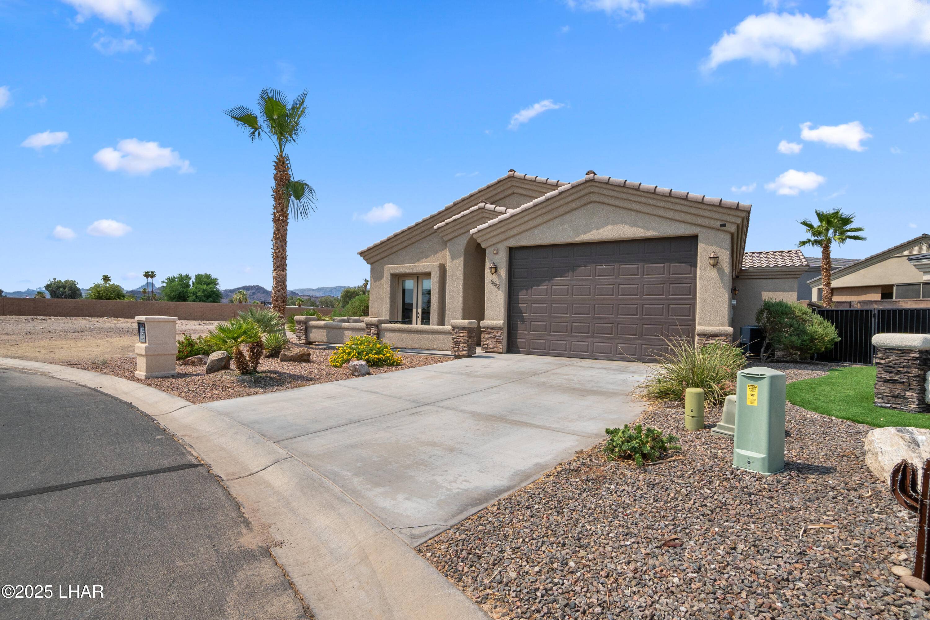 Lake Havasu City, AZ 86403,662 Island Dr