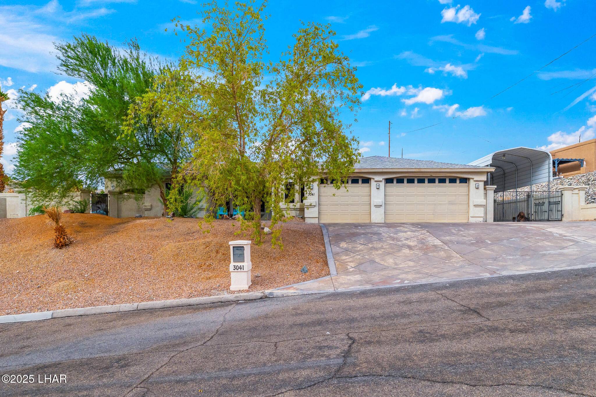 Lake Havasu City, AZ 86404,3041 Douglas Dr