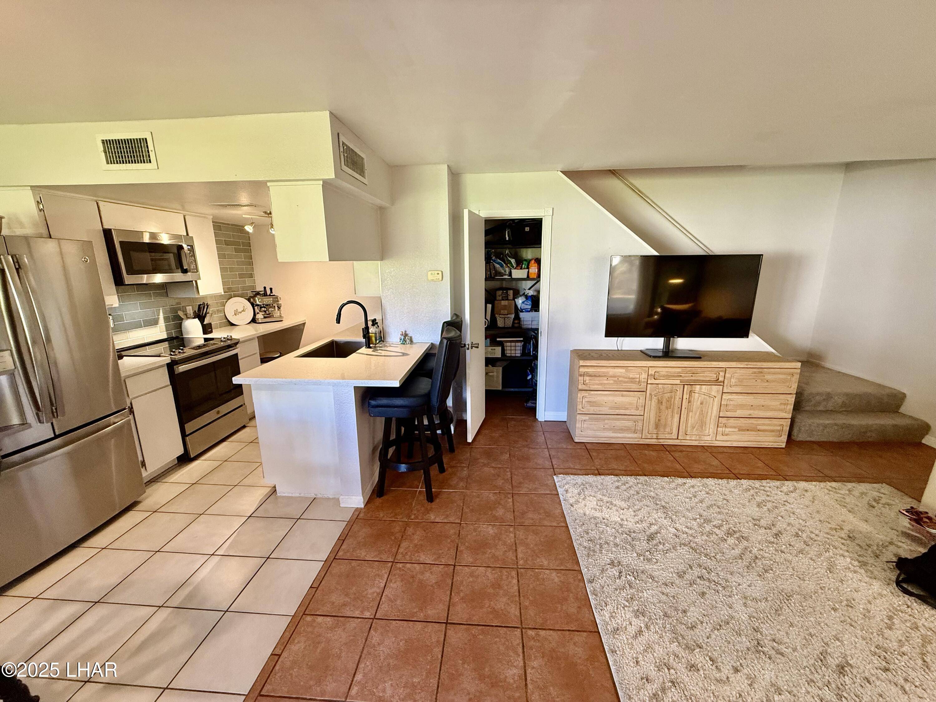 Lake Havasu City, AZ 86403,1793 Montana Vista #C