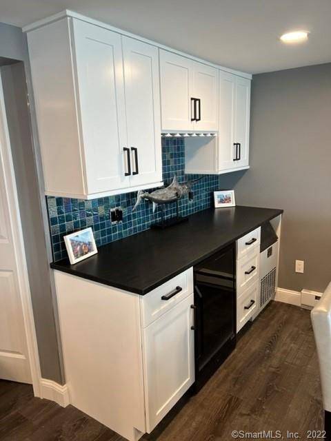 Clinton, CT 06413,21 Groveway