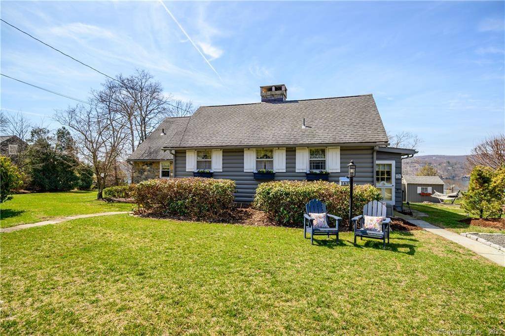 Brookfield, CT 06804,10 Cotton Tail Lane