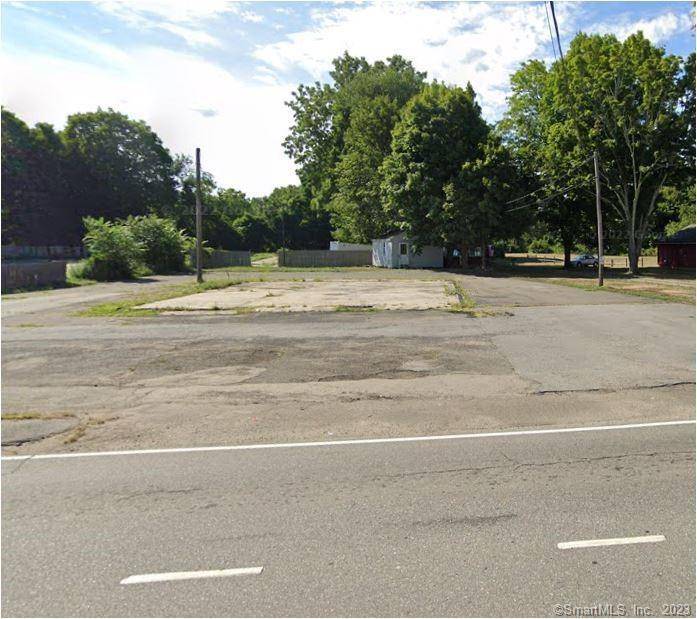 Clinton, CT 06413,64 West Main Street
