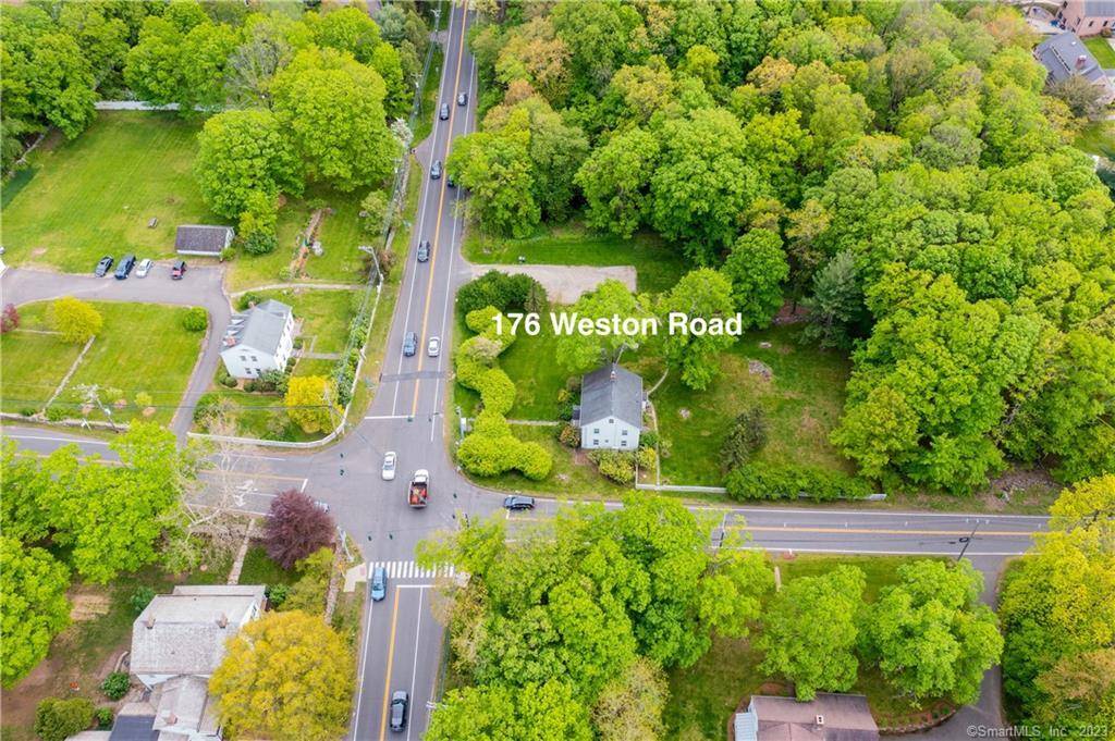 Weston, CT 06883,176 Weston Road