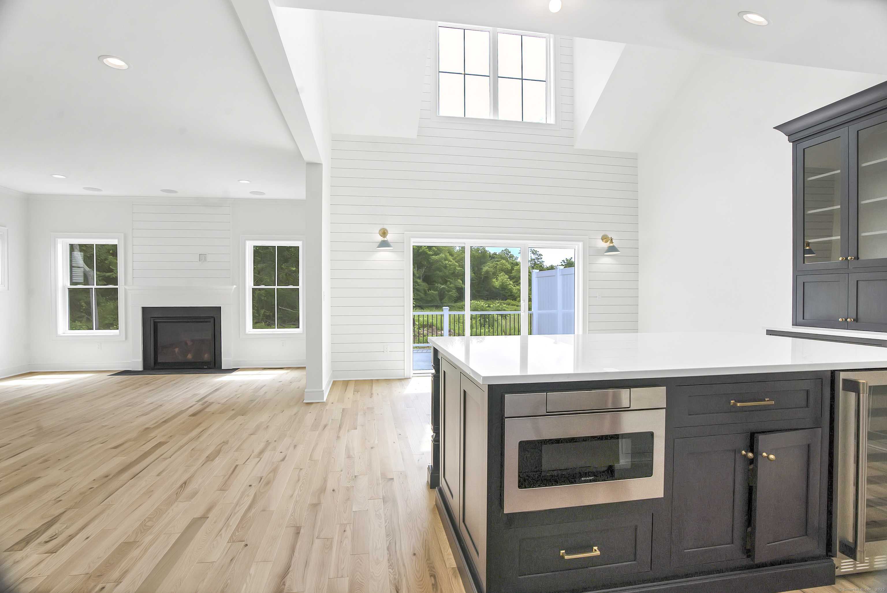Guilford, CT 06437,20 Village Circle #20