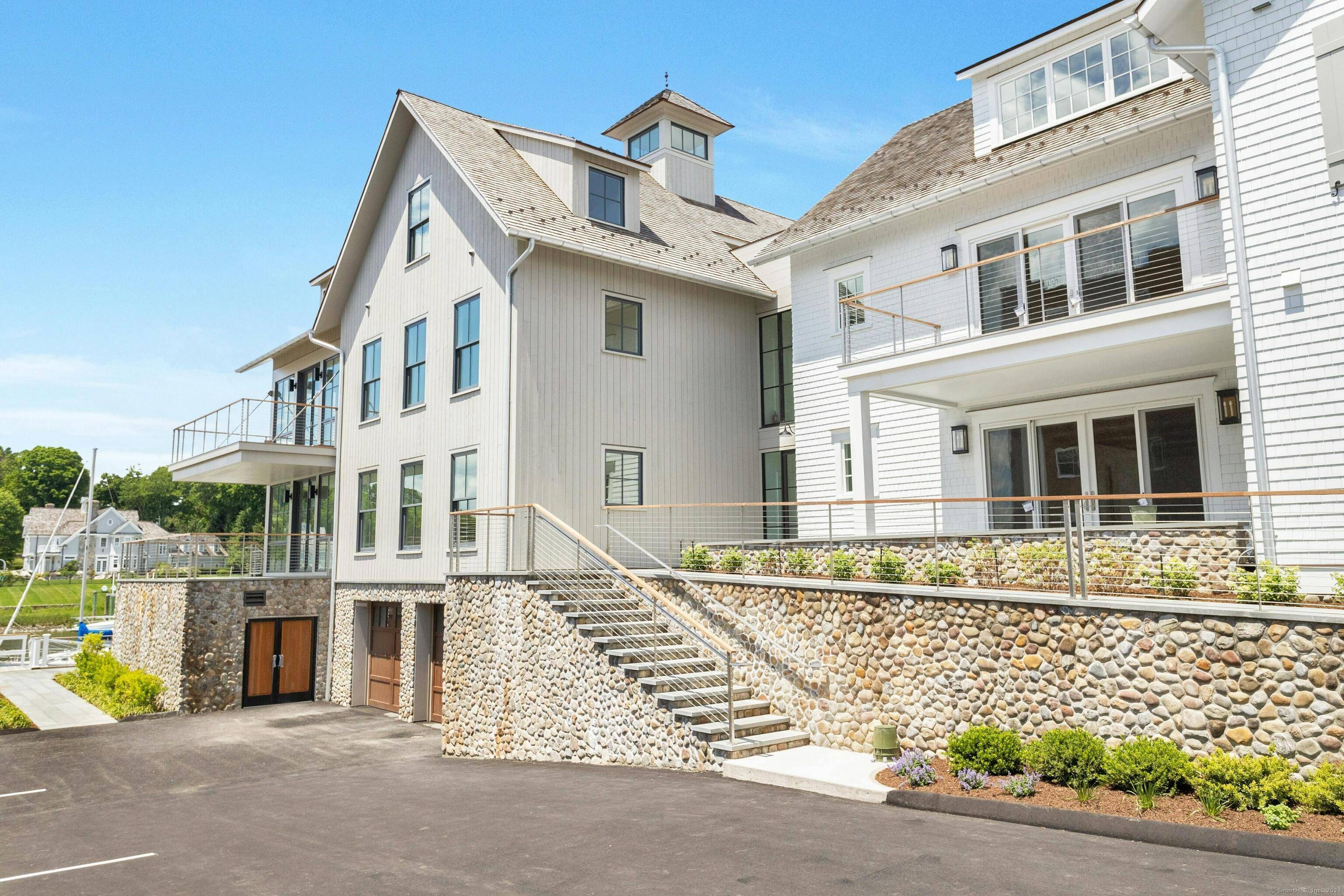 Norwalk, CT 06853,143 Rowayton Avenue #C