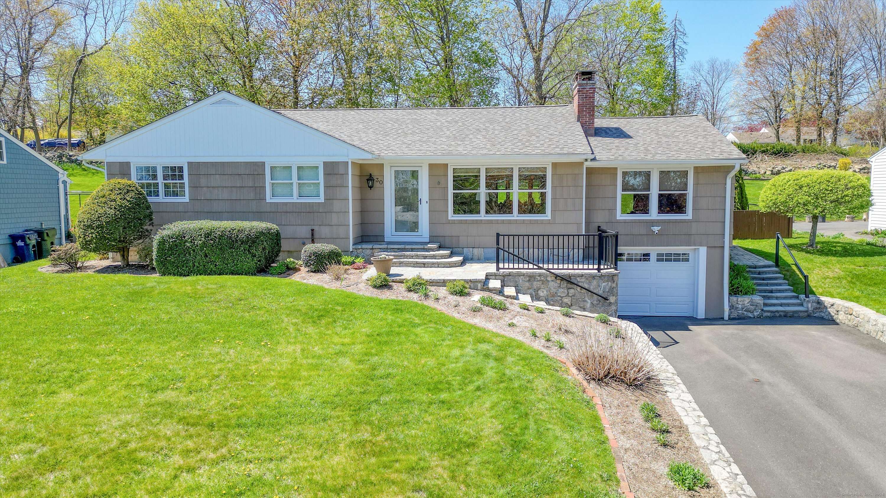 Danbury, CT 06811,30 Meadowbrook Road