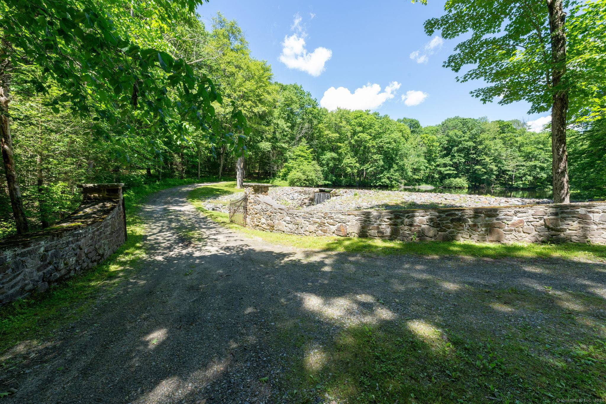 New Hartford, CT 06057,295 Stub Hollow Road