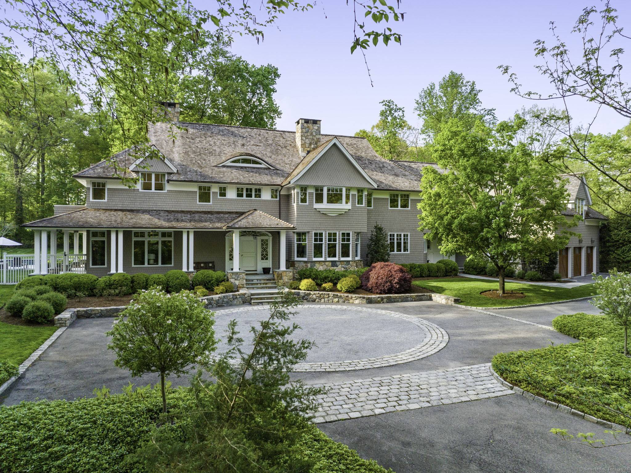 New Canaan, CT 06840,402 Spring Water Lane