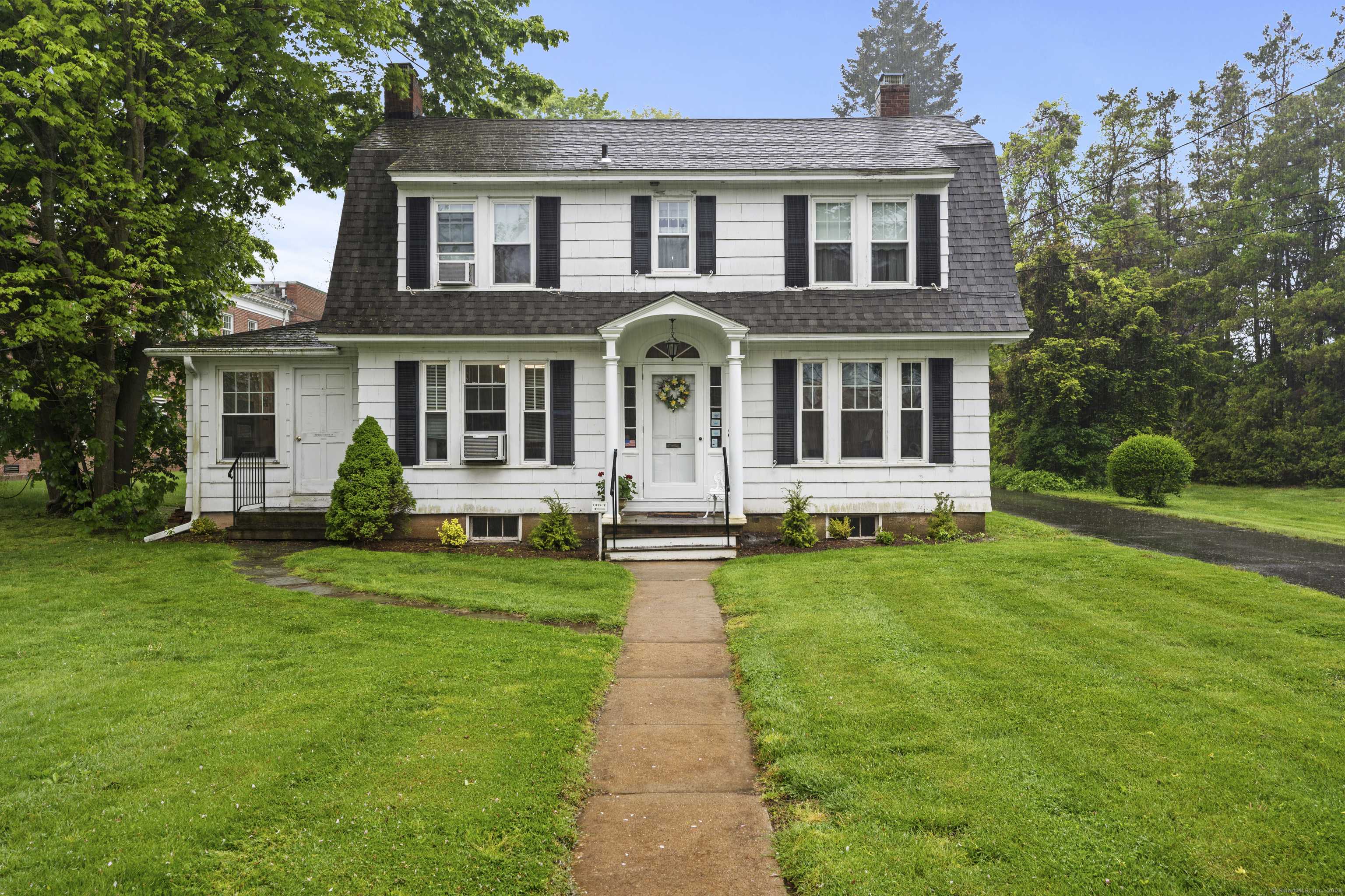 Old Saybrook, CT 06475,201 Main Street