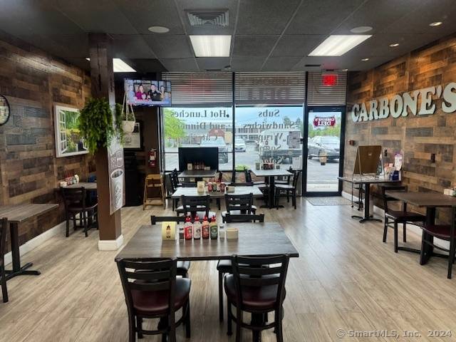 North Haven, CT 06473,117 Washington Avenue