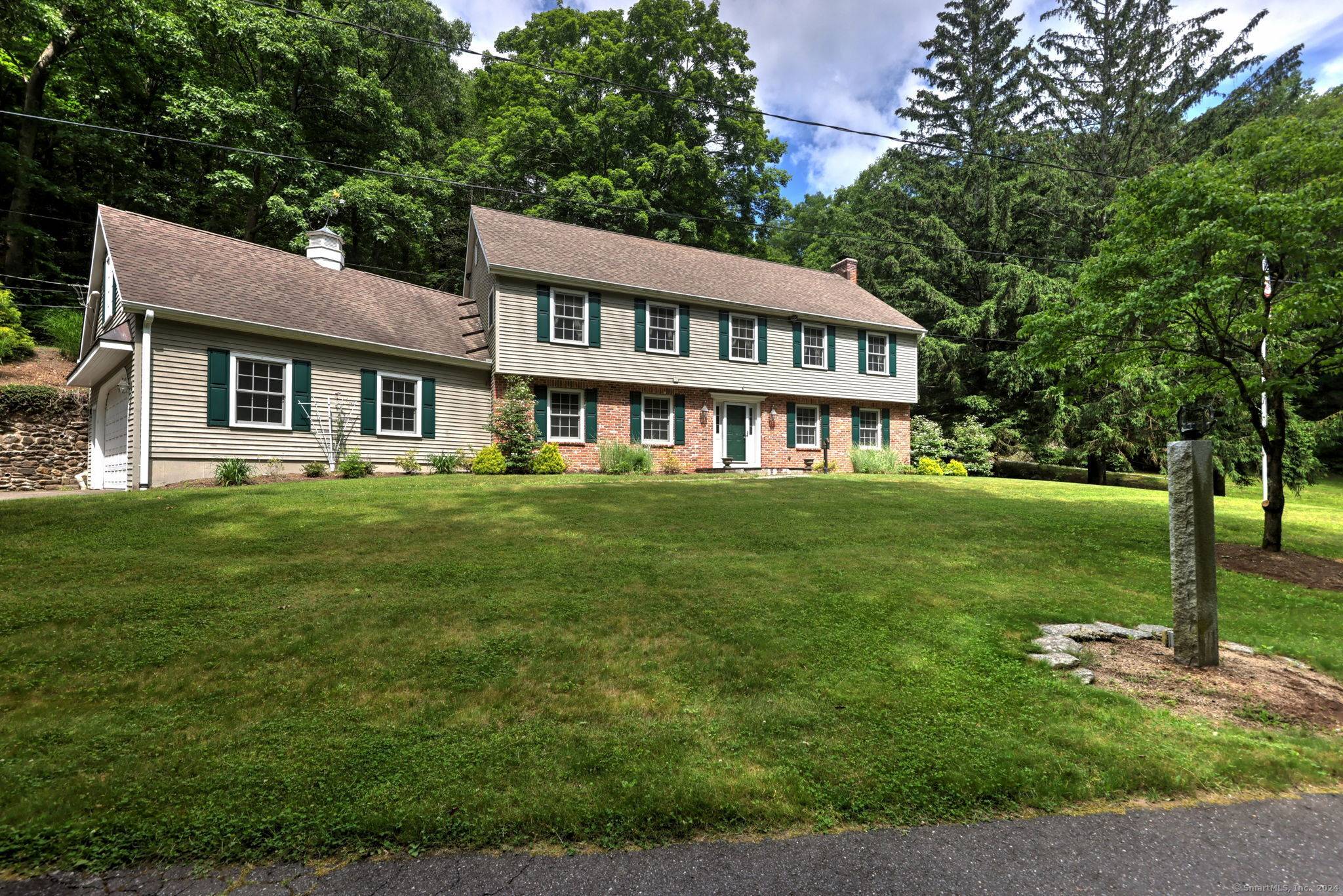 Bethany, CT 06524,1144 Amity Road