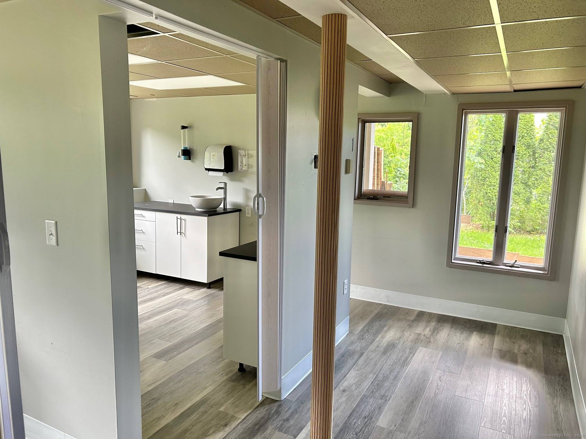 Avon, CT 06001,46 West Avon Road #Dental Office