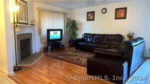 Stamford, CT 06906,150 Hope Street #APT 8