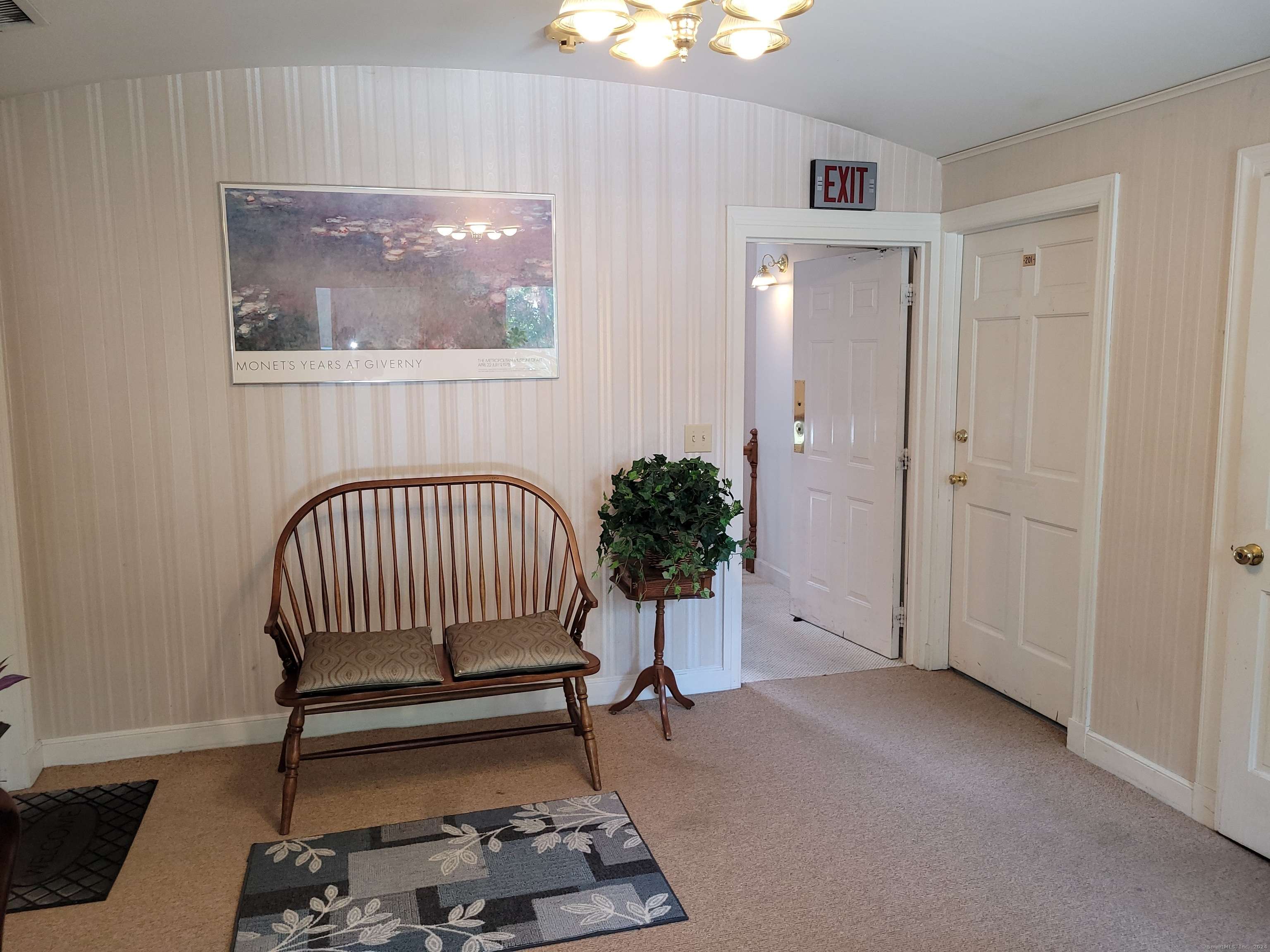 Danbury, CT 06810,70 North Street #204