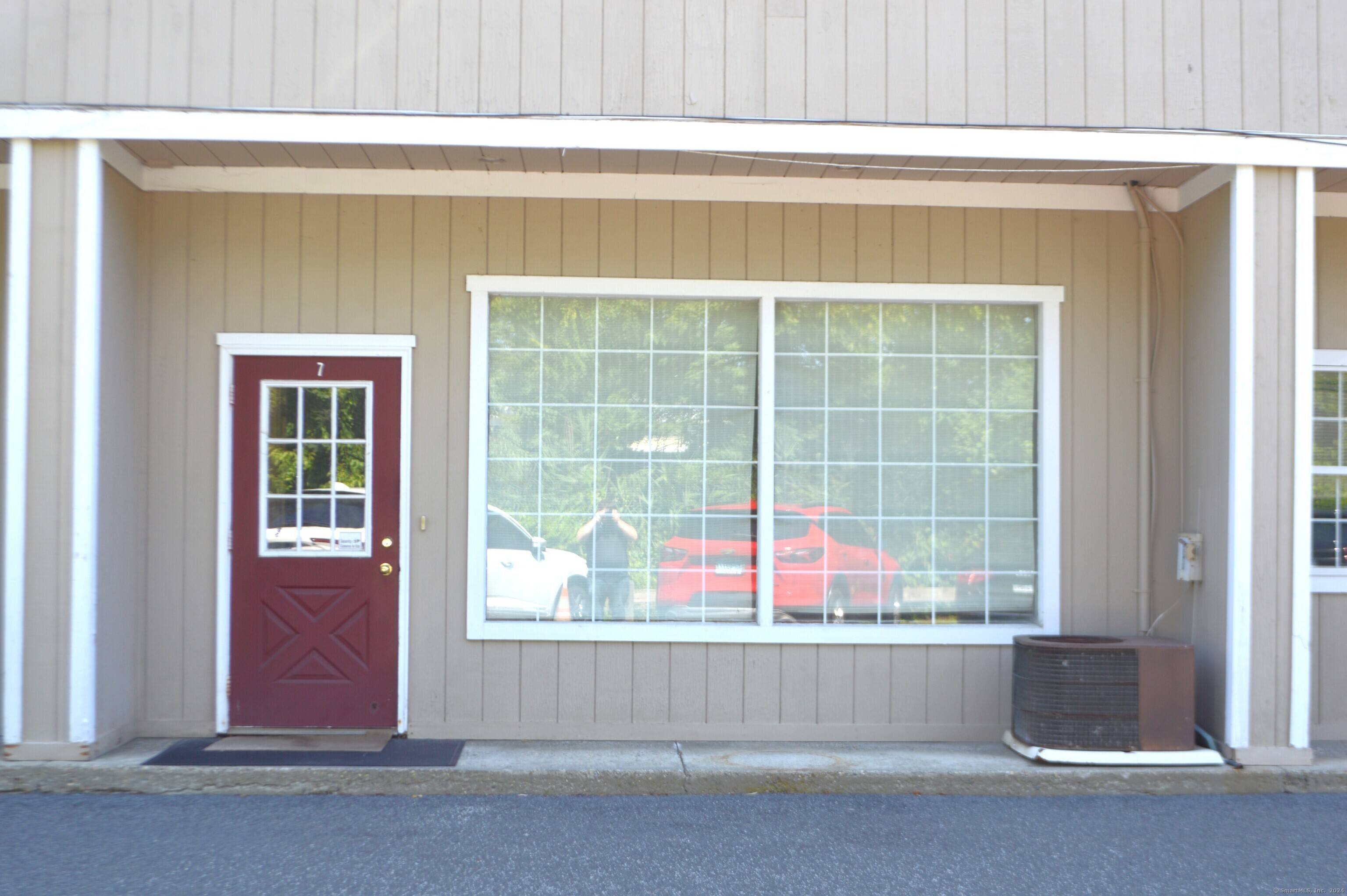 New Fairfield, CT 06812,3 State Route 39 Unit 7
