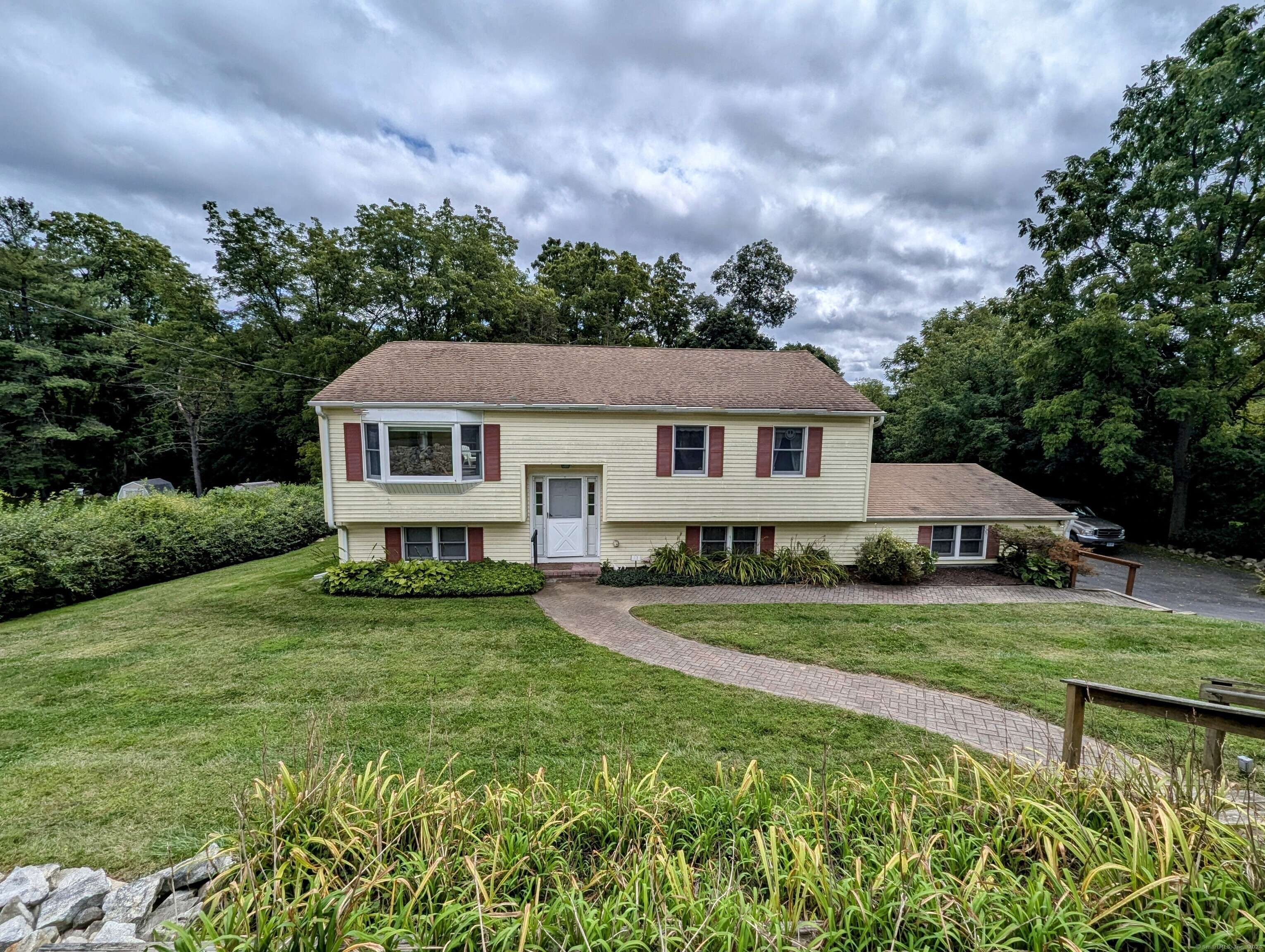 New Milford, CT 06776,12 Russeling Ridge