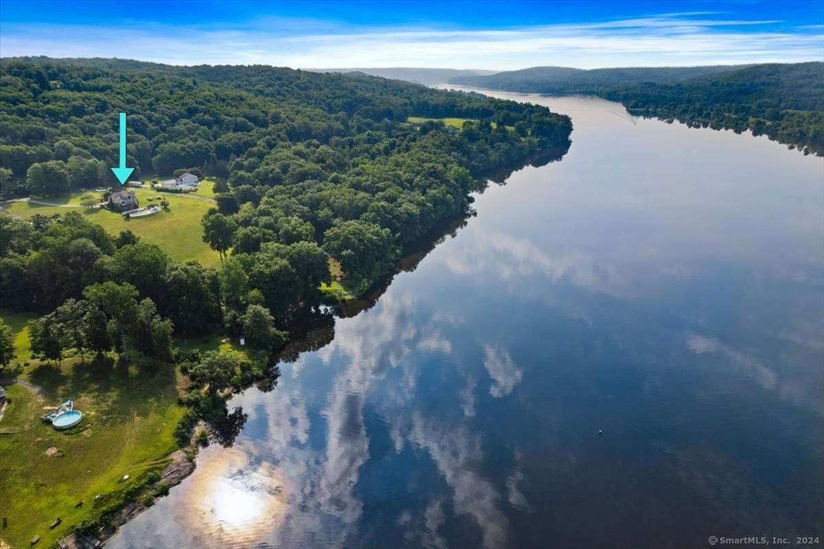 Haddam, CT 06424,195 Injun Hollow Road