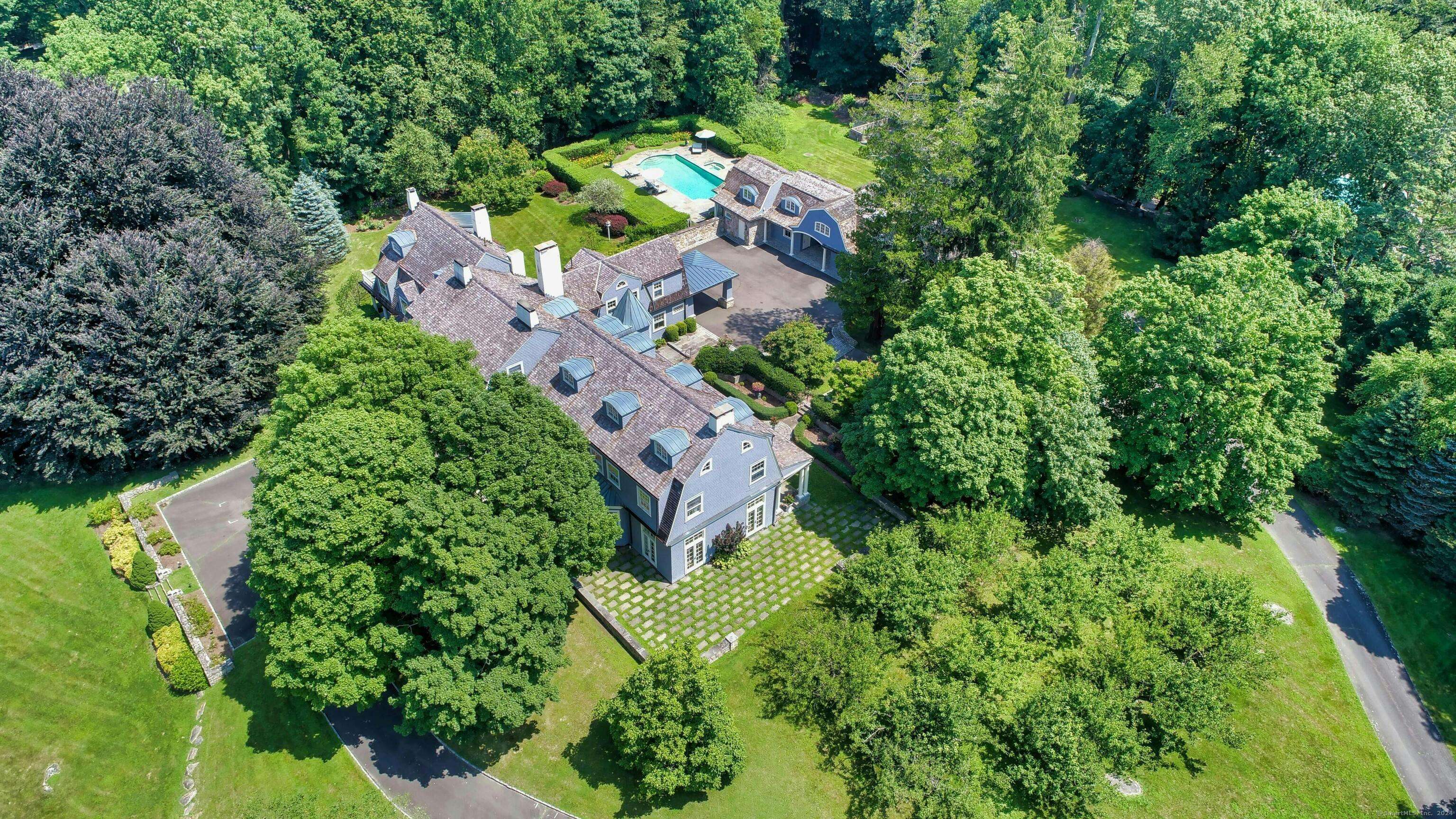 Ridgefield, CT 06877,27 Country Club Road