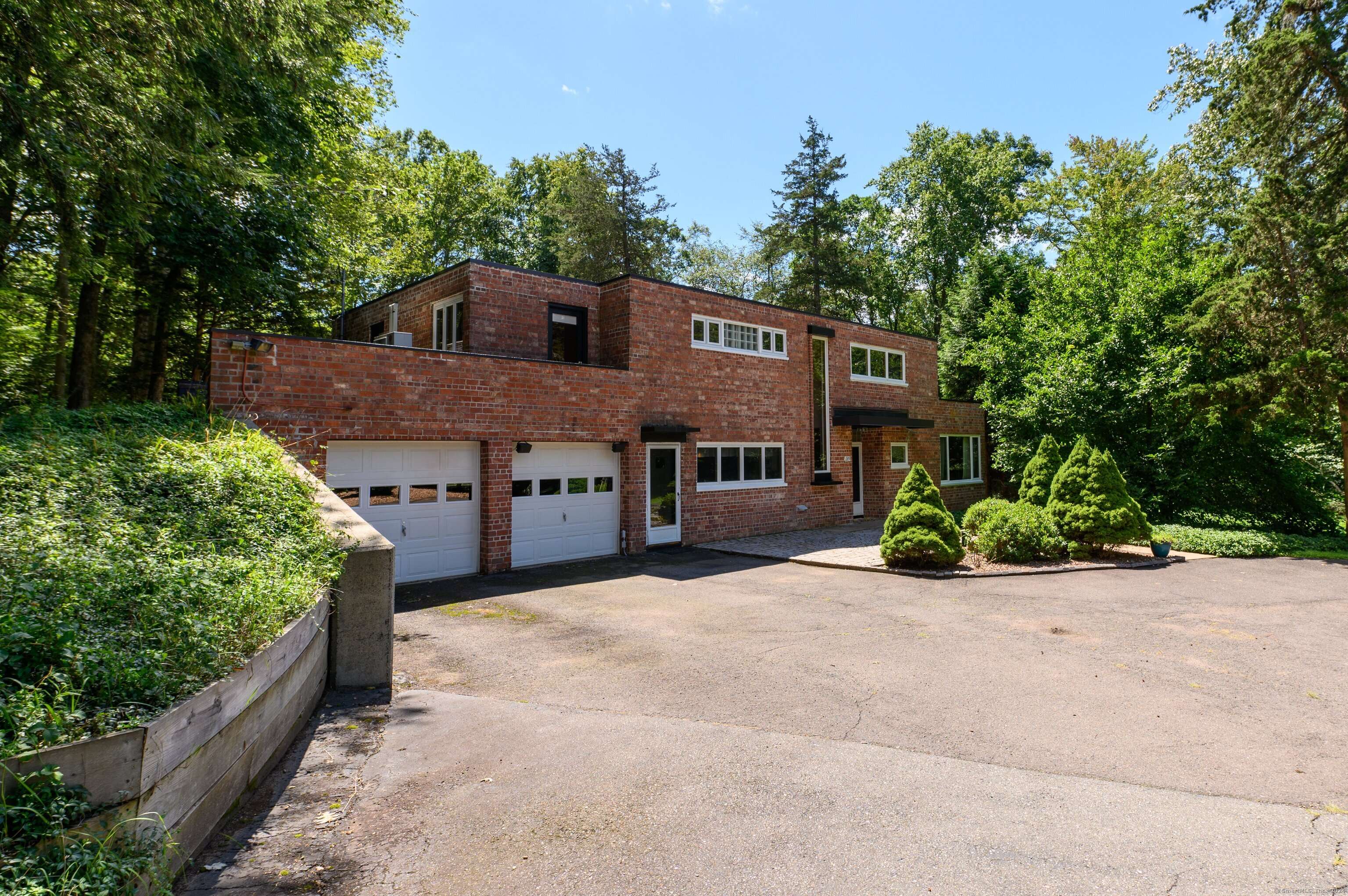 Cheshire, CT 06410,205 Jinny Hill Road