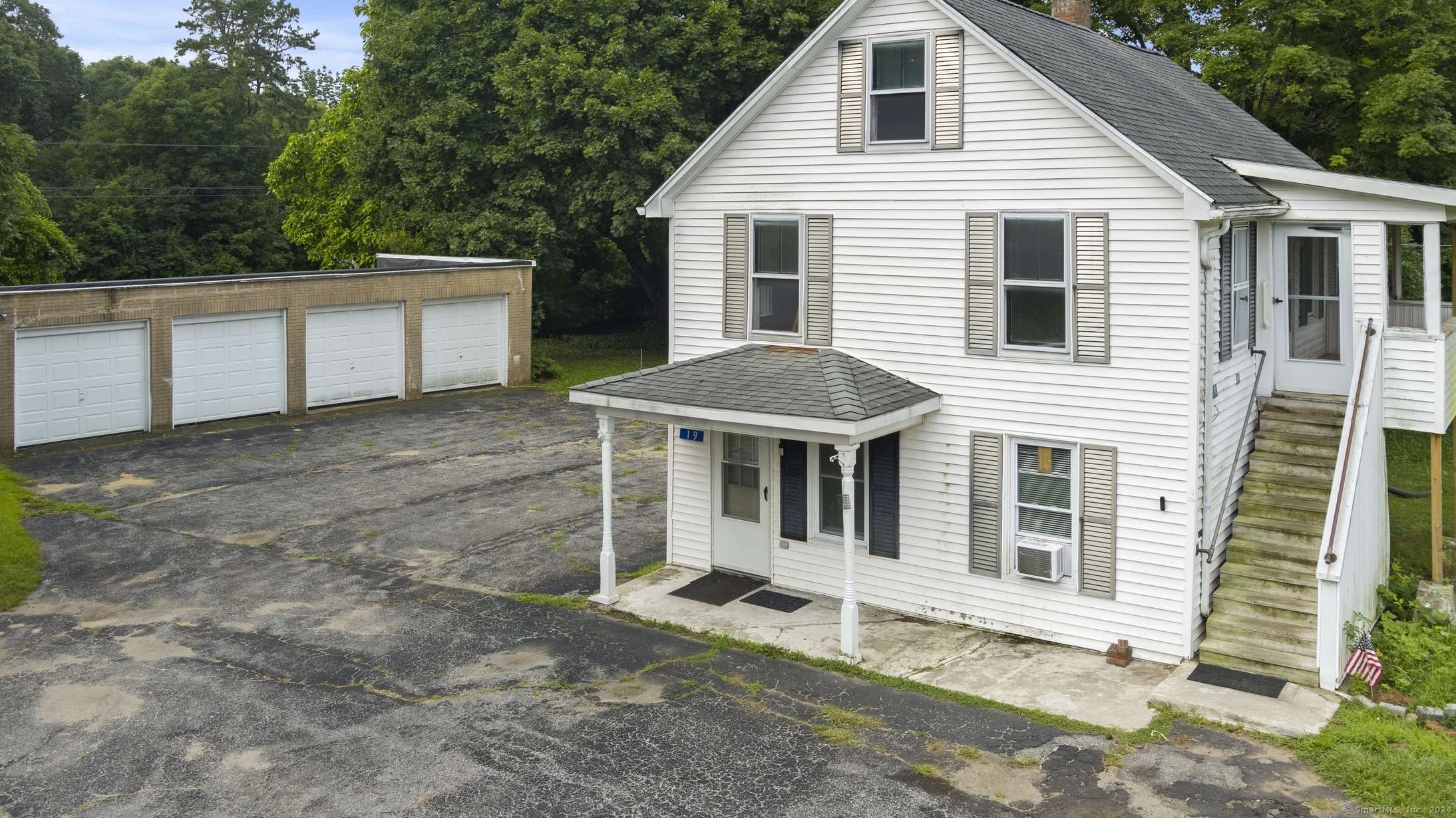 Killingly, CT 06239,19 Cady Street