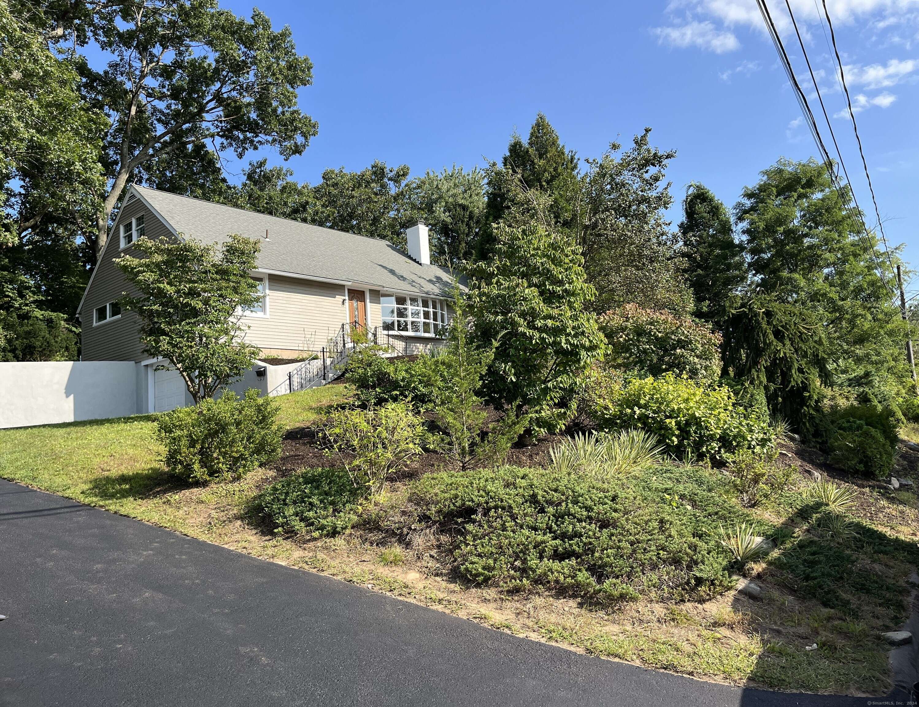 Enfield, CT 06082,15 Welch Drive