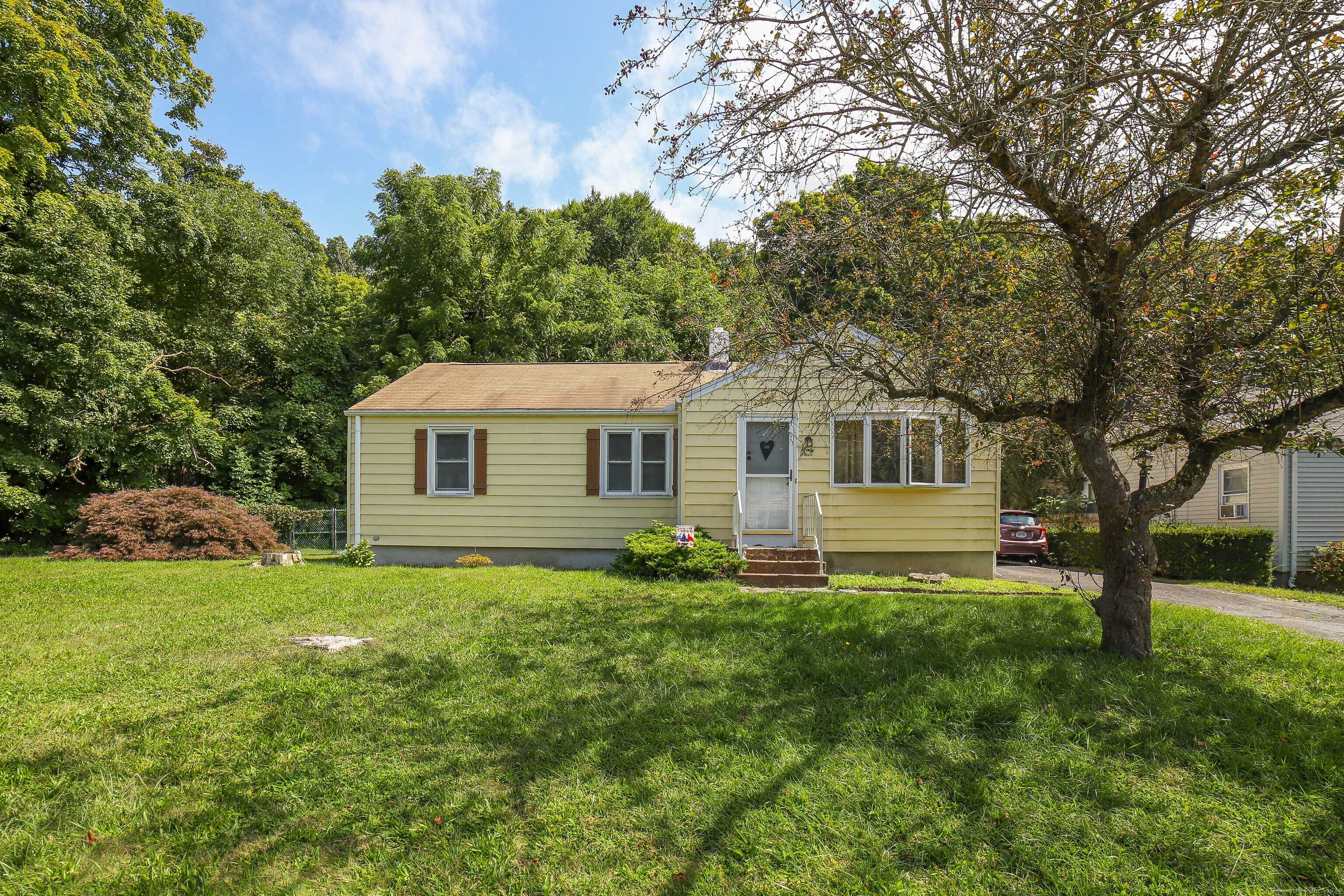 Branford, CT 06405,64 Dominican Road