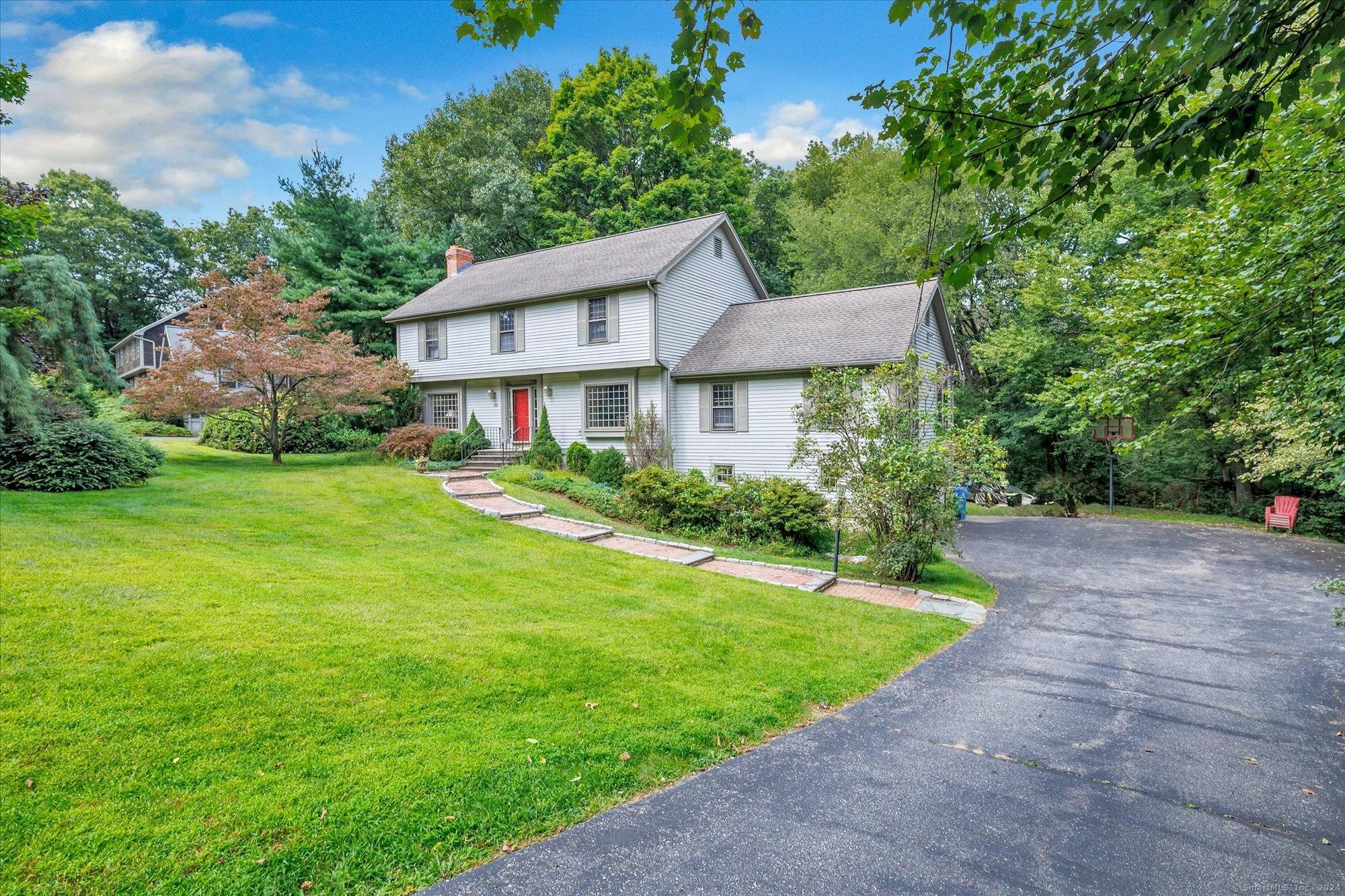 Shelton, CT 06484,109 Blueberry Lane