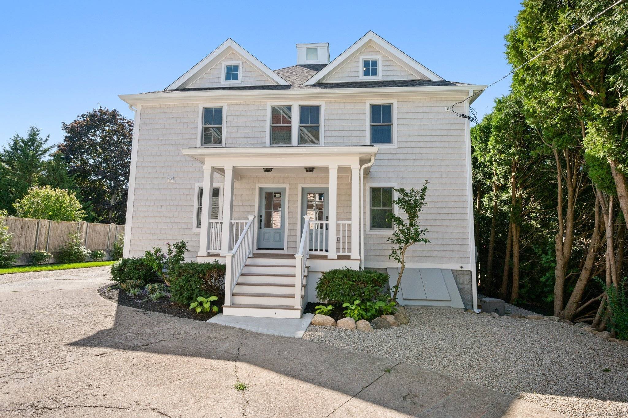 Stonington, CT 06355,56 E. Main Street #2